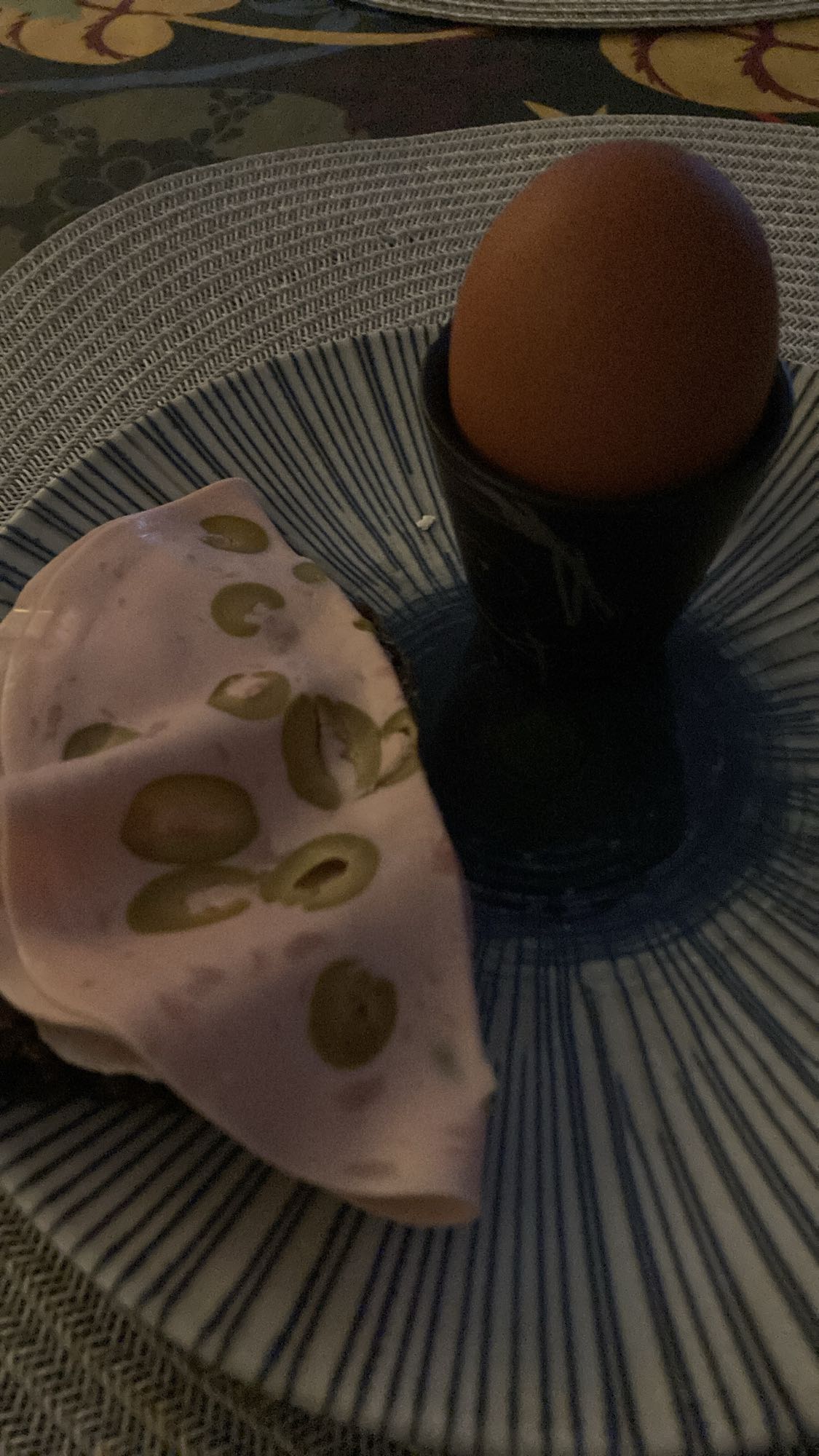 Ägg och smörgås med skinka