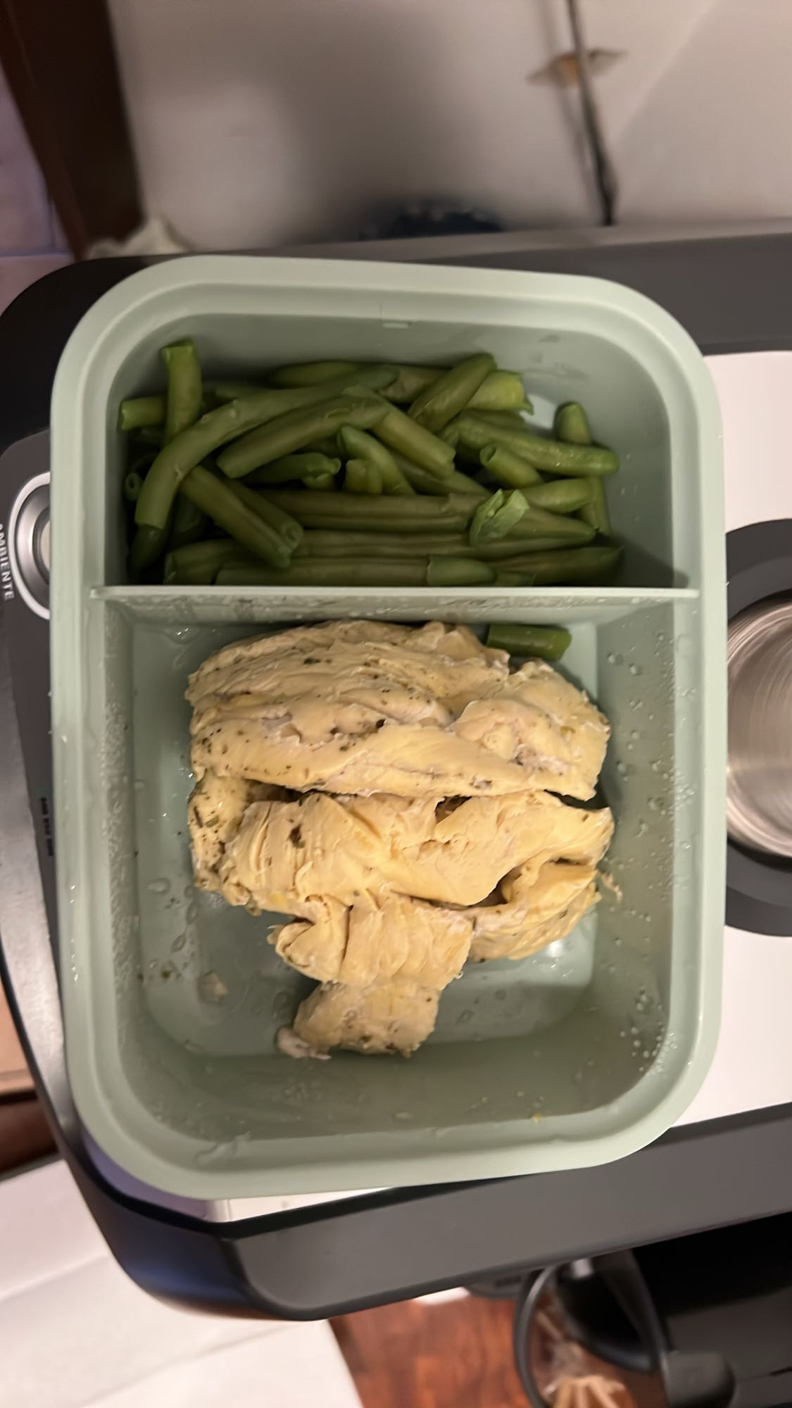 Tavuk ve yeşil fasulye