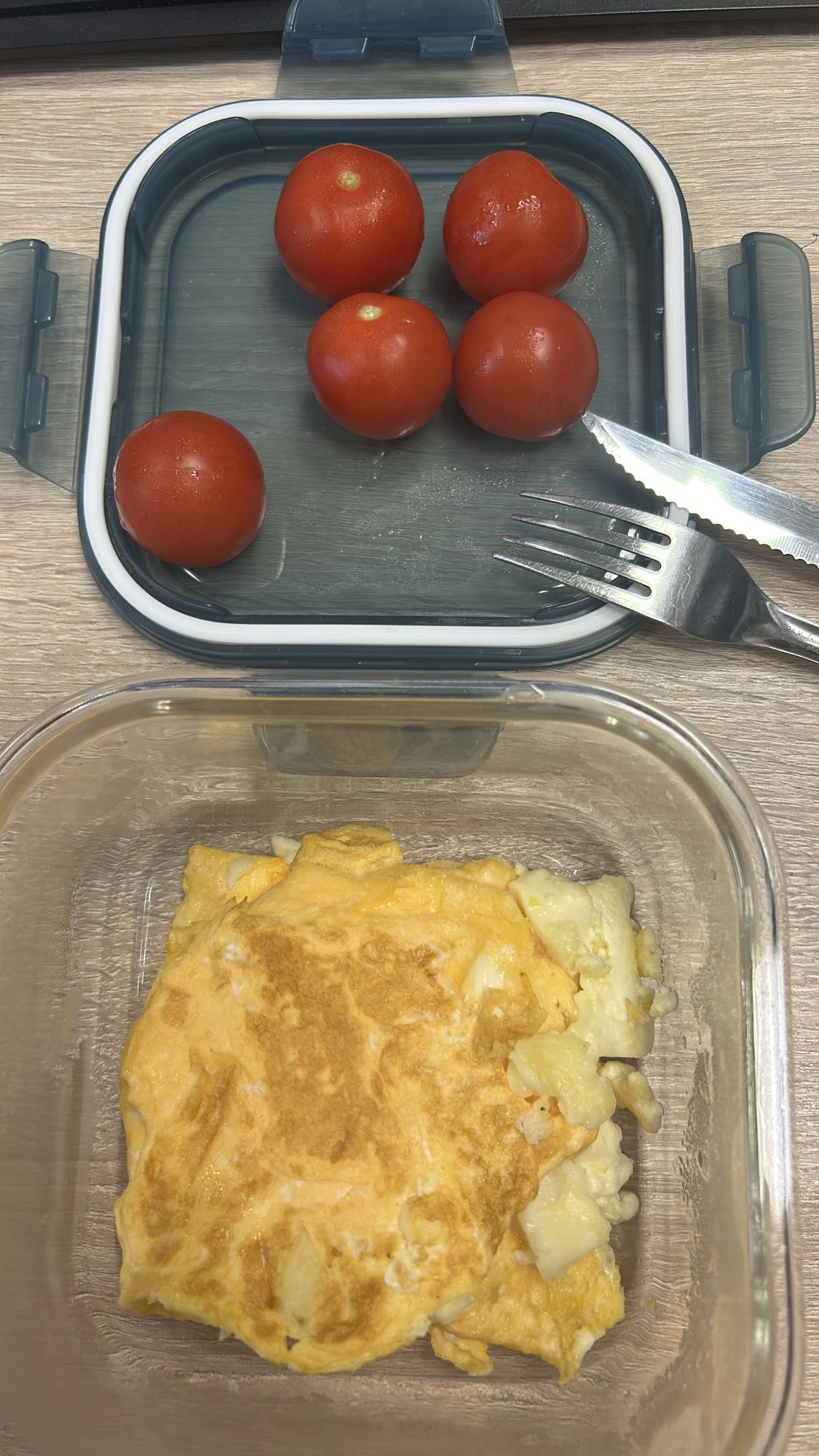 Omletă cu roșii
