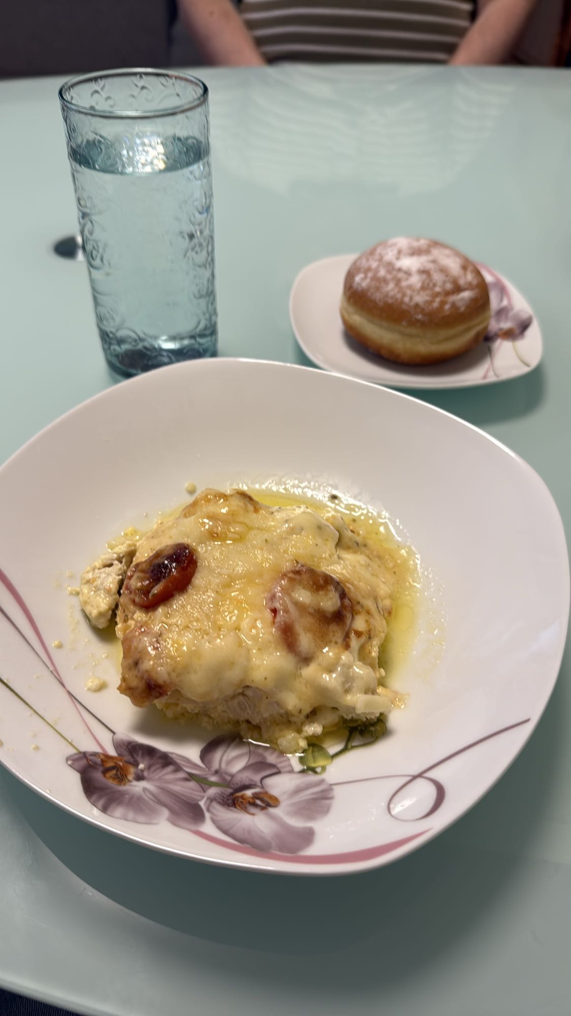 Lasagne mit Berliner & Wasser
