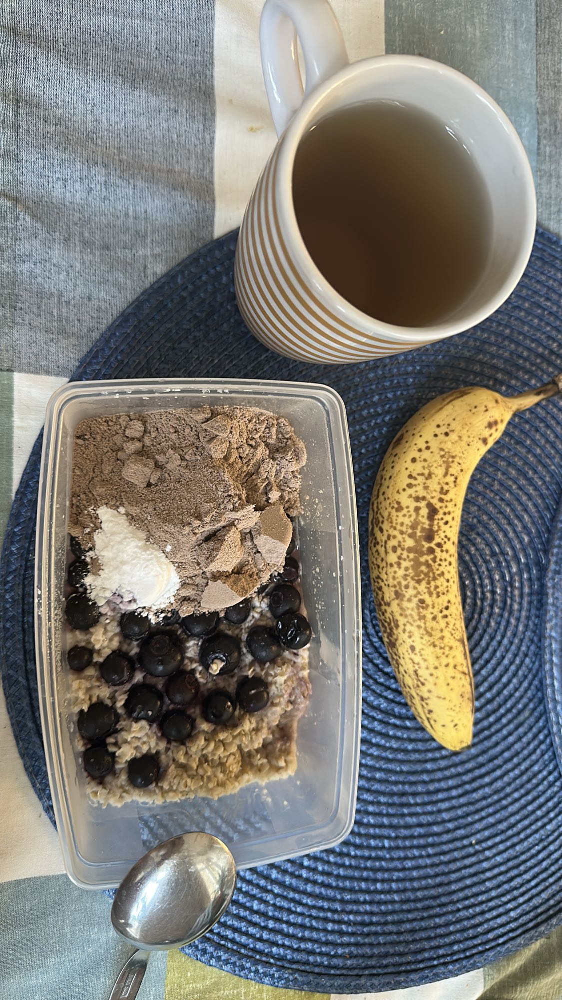 Havregrynsfrukost med banan