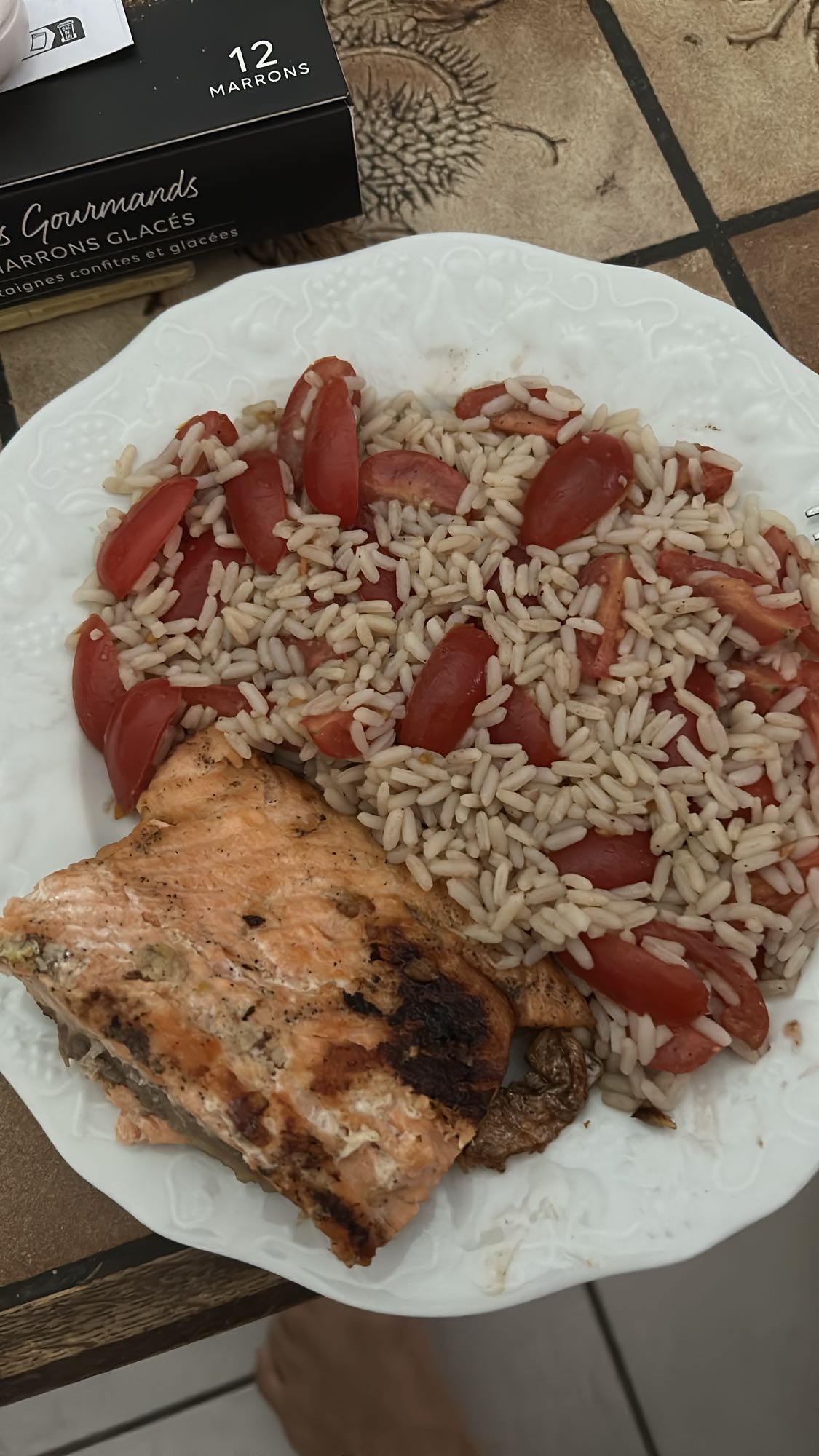 Saumon, riz et tomates