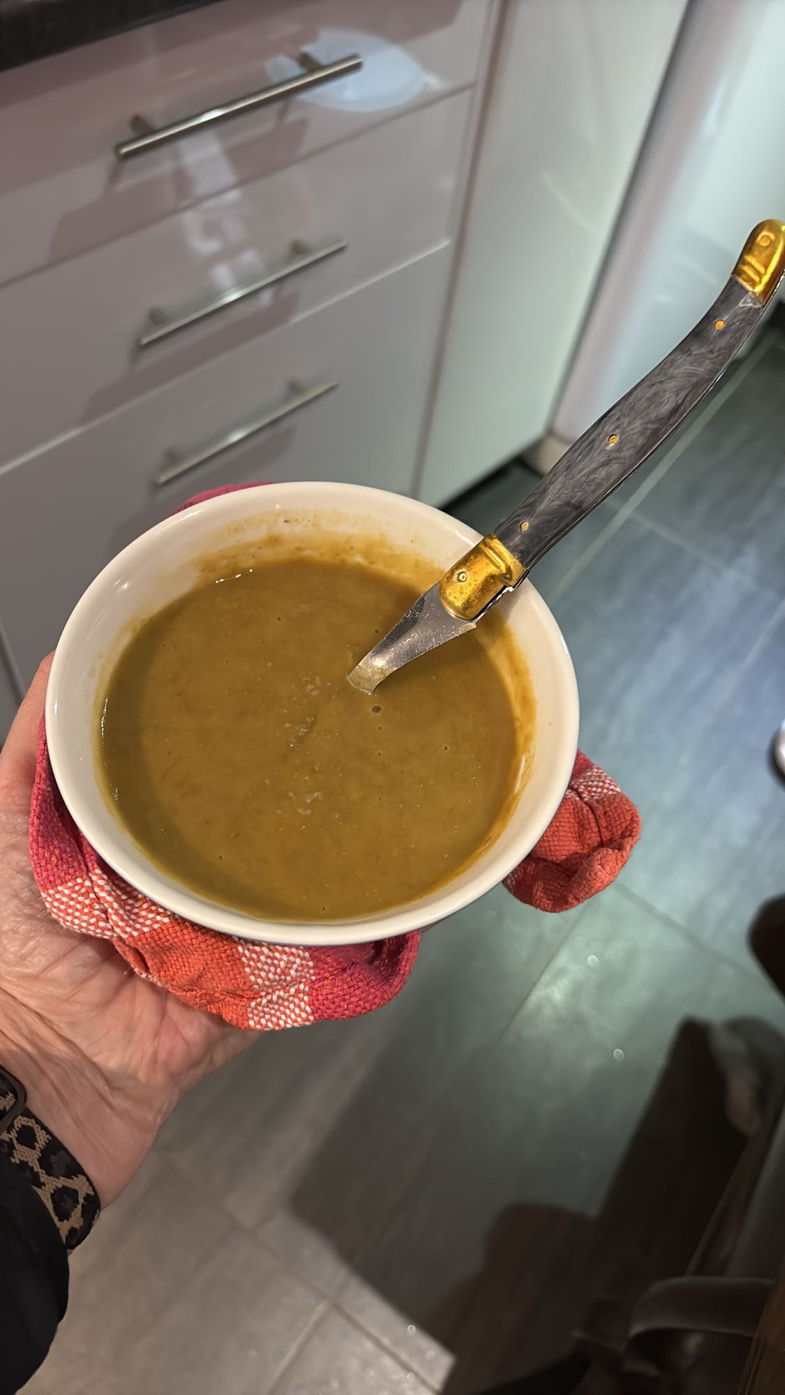 Soupe de légumes aux lentilles