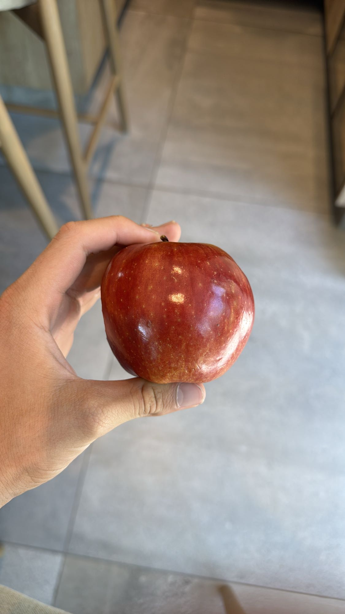 Manzana roja entera