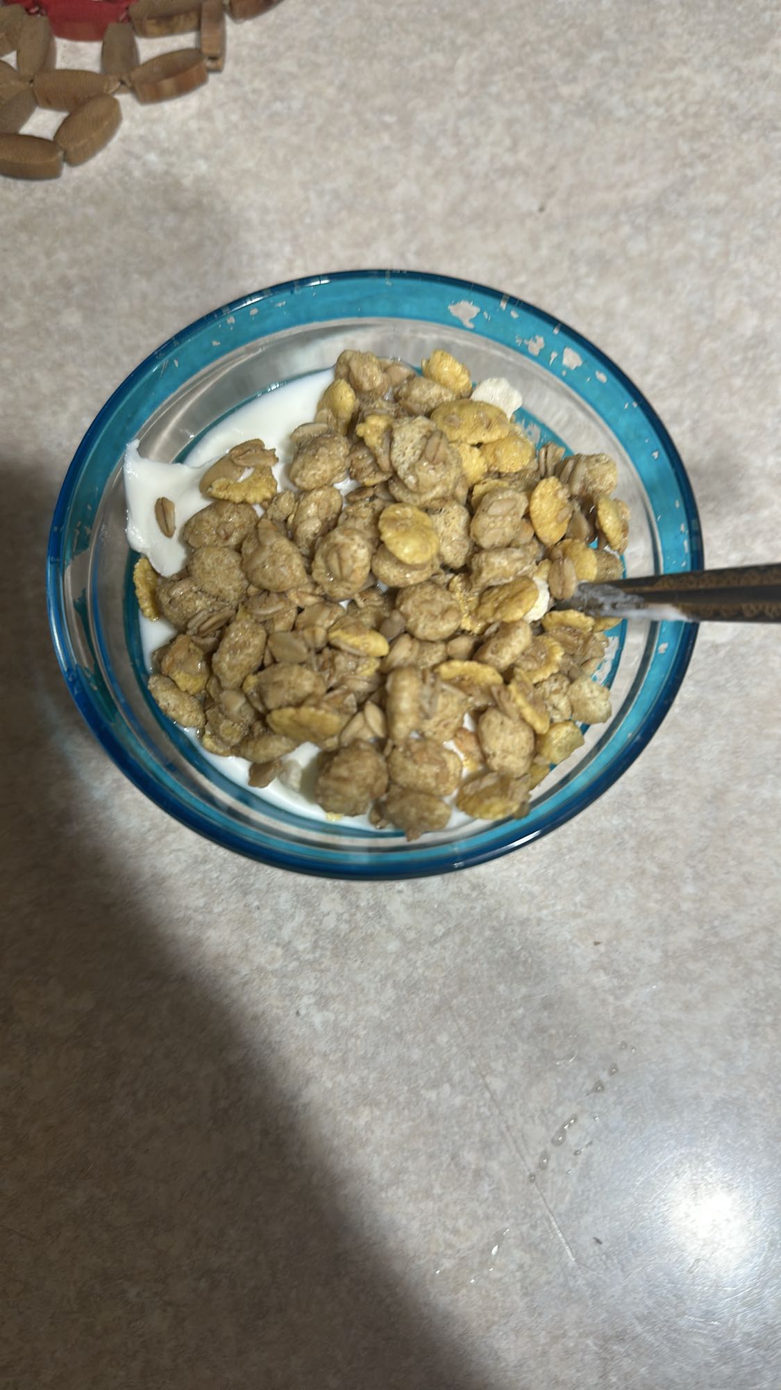 Yogurt with granola