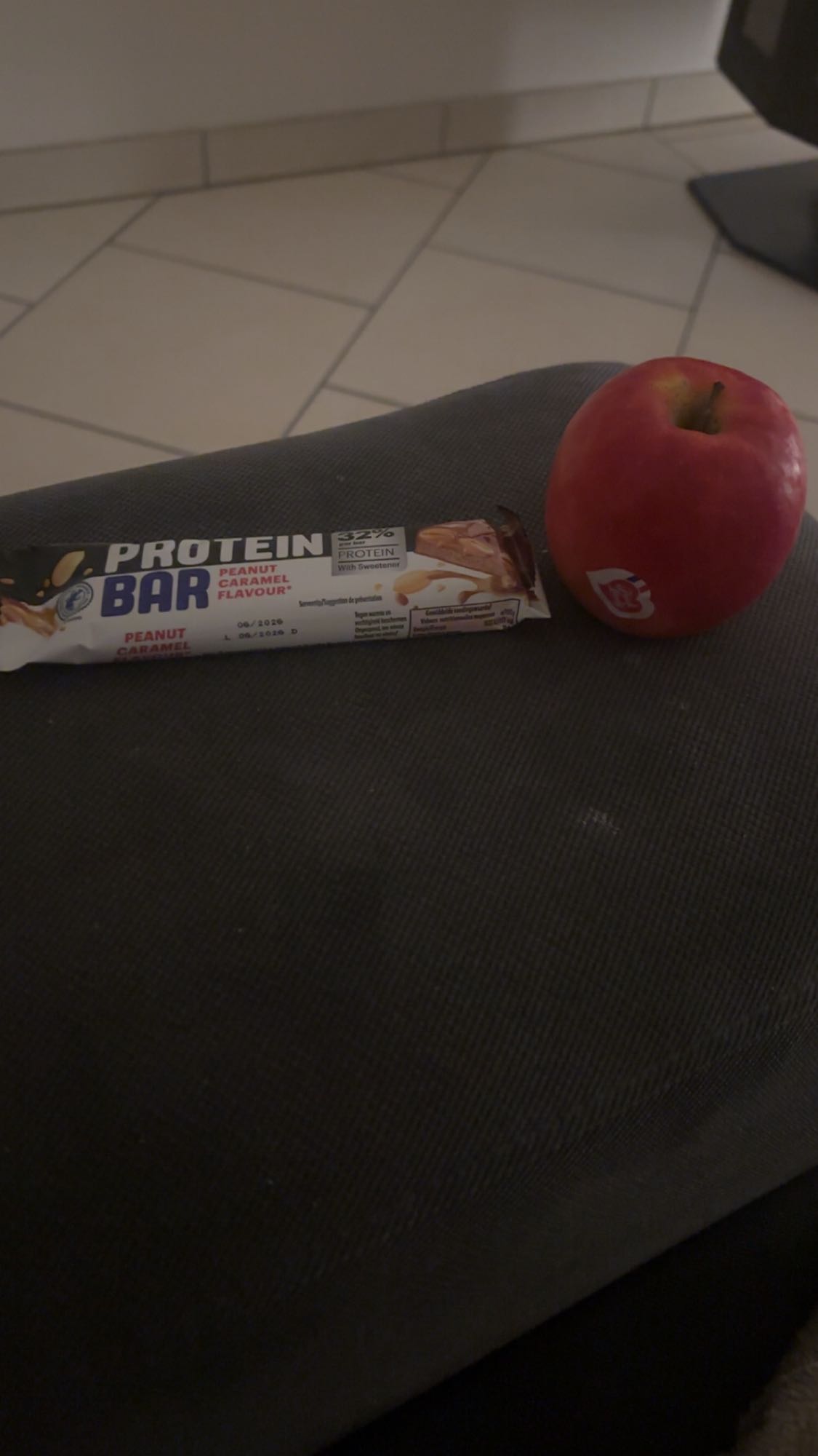 Barre protéinée et pomme