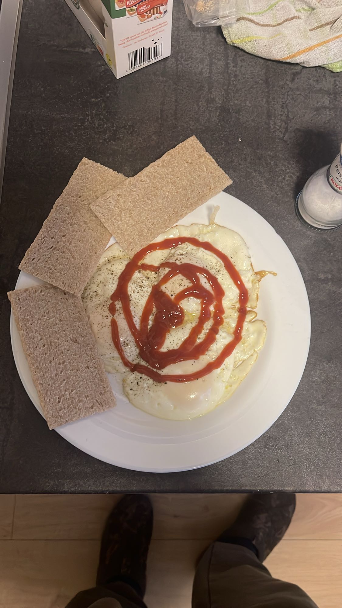 œufs et tartines croustillantes