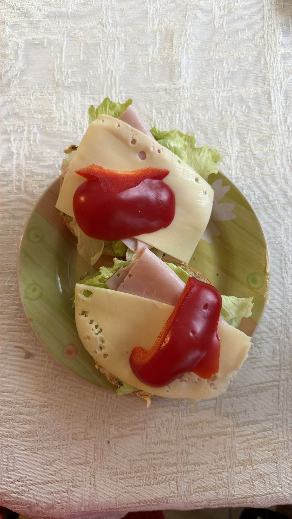 kanapki z szynką i serem