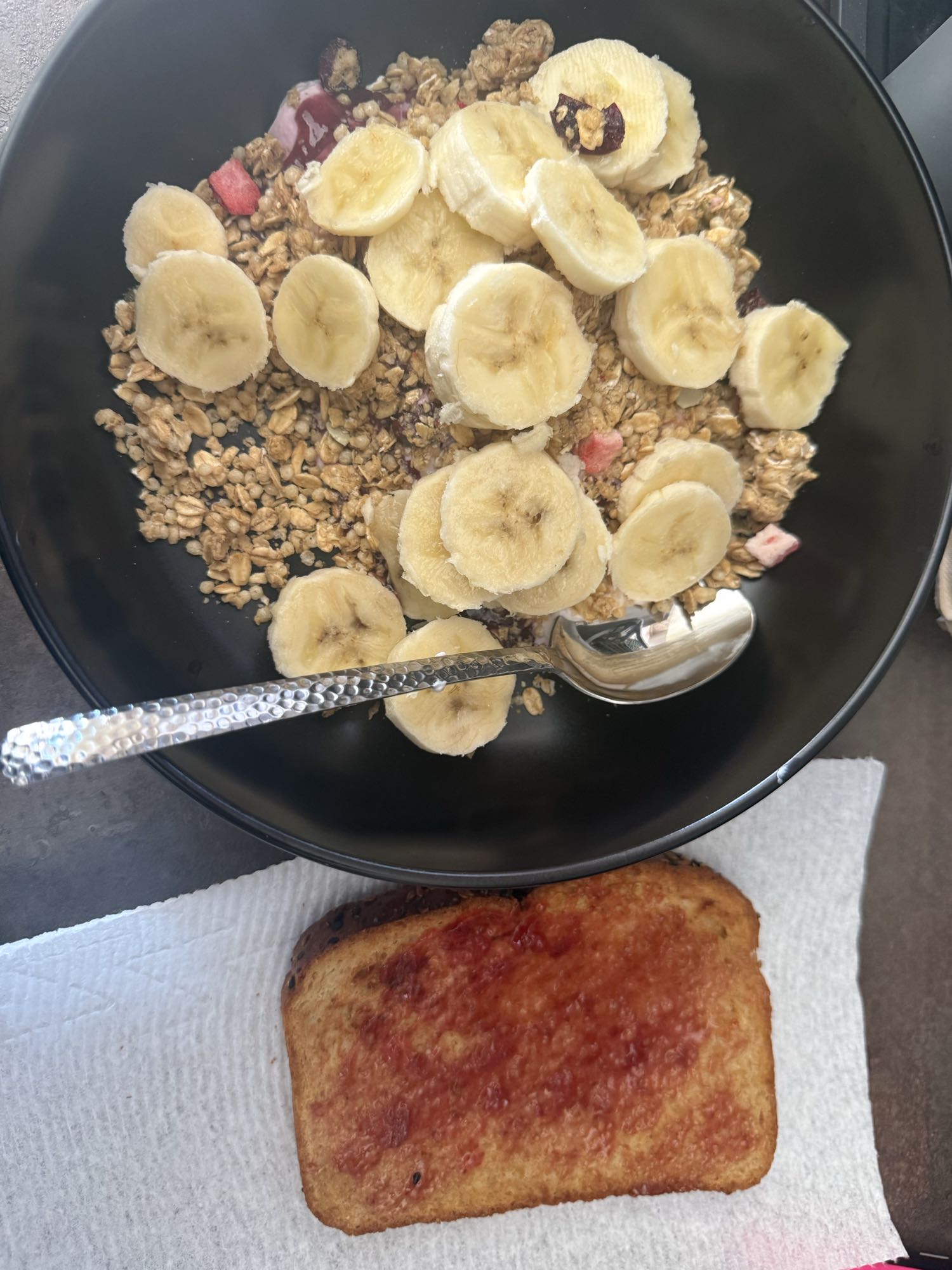 Granola Banana Yogurt & Toast