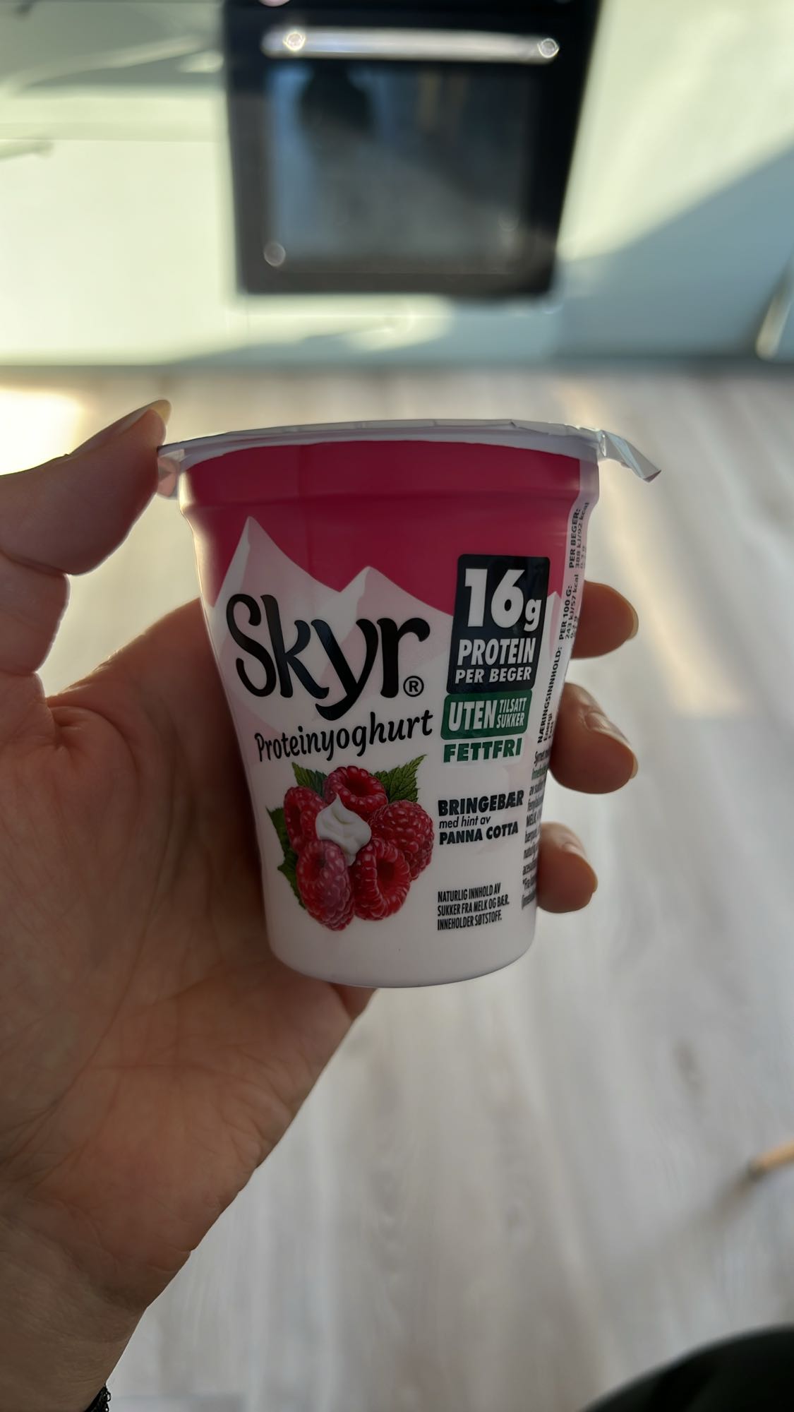 Skyr Raspberry Yogurt