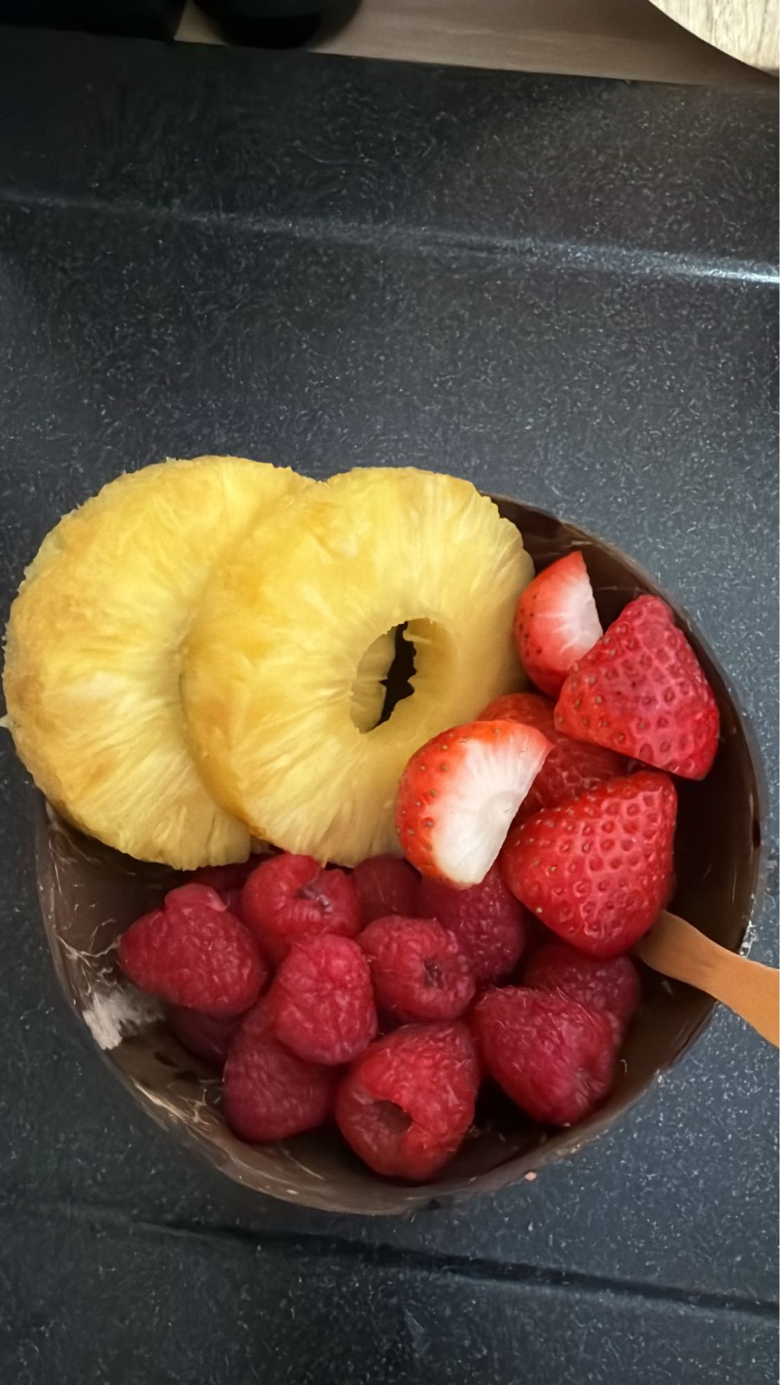 Bol cu fructe proaspete