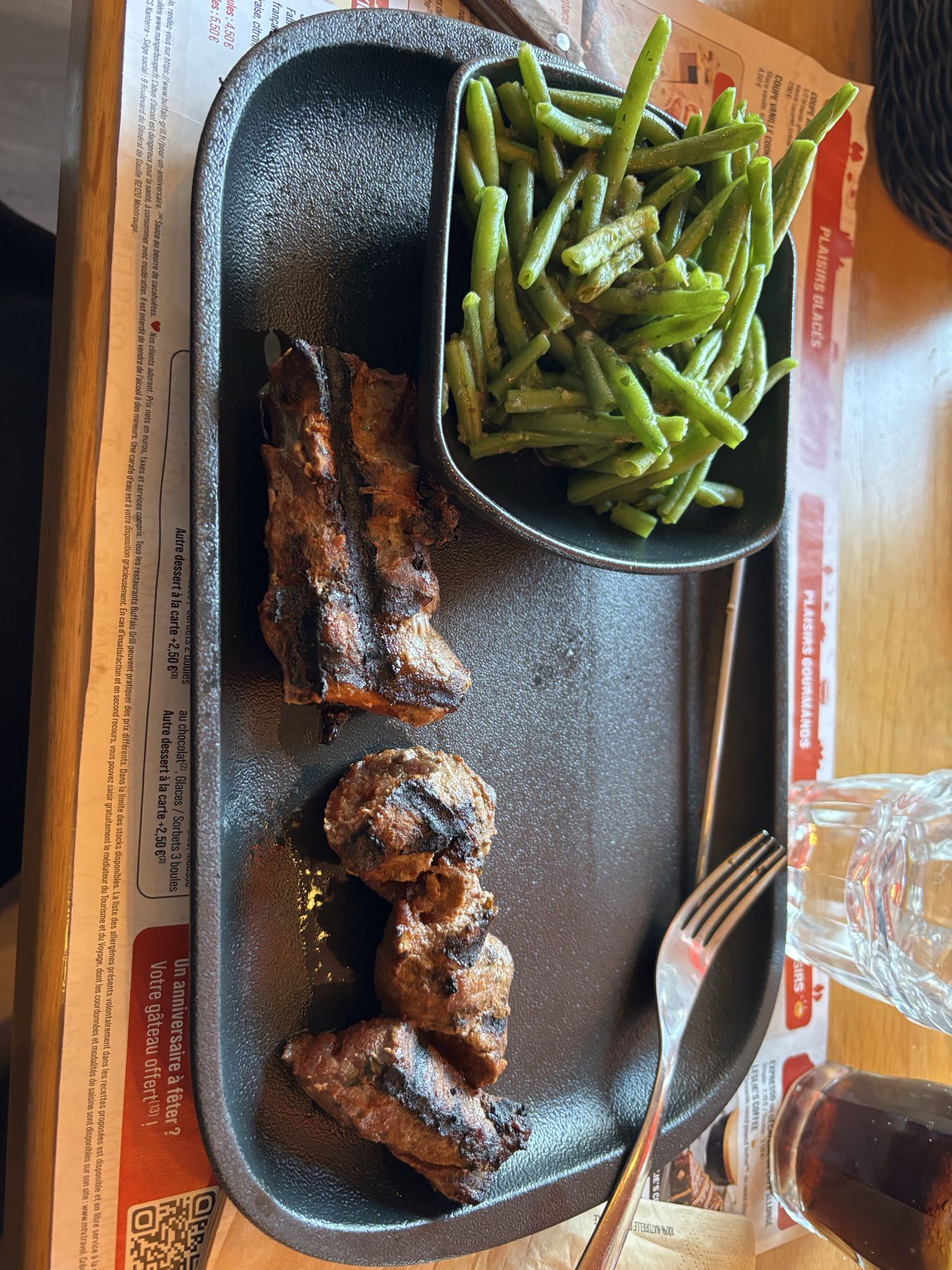 Grillade et haricots verts