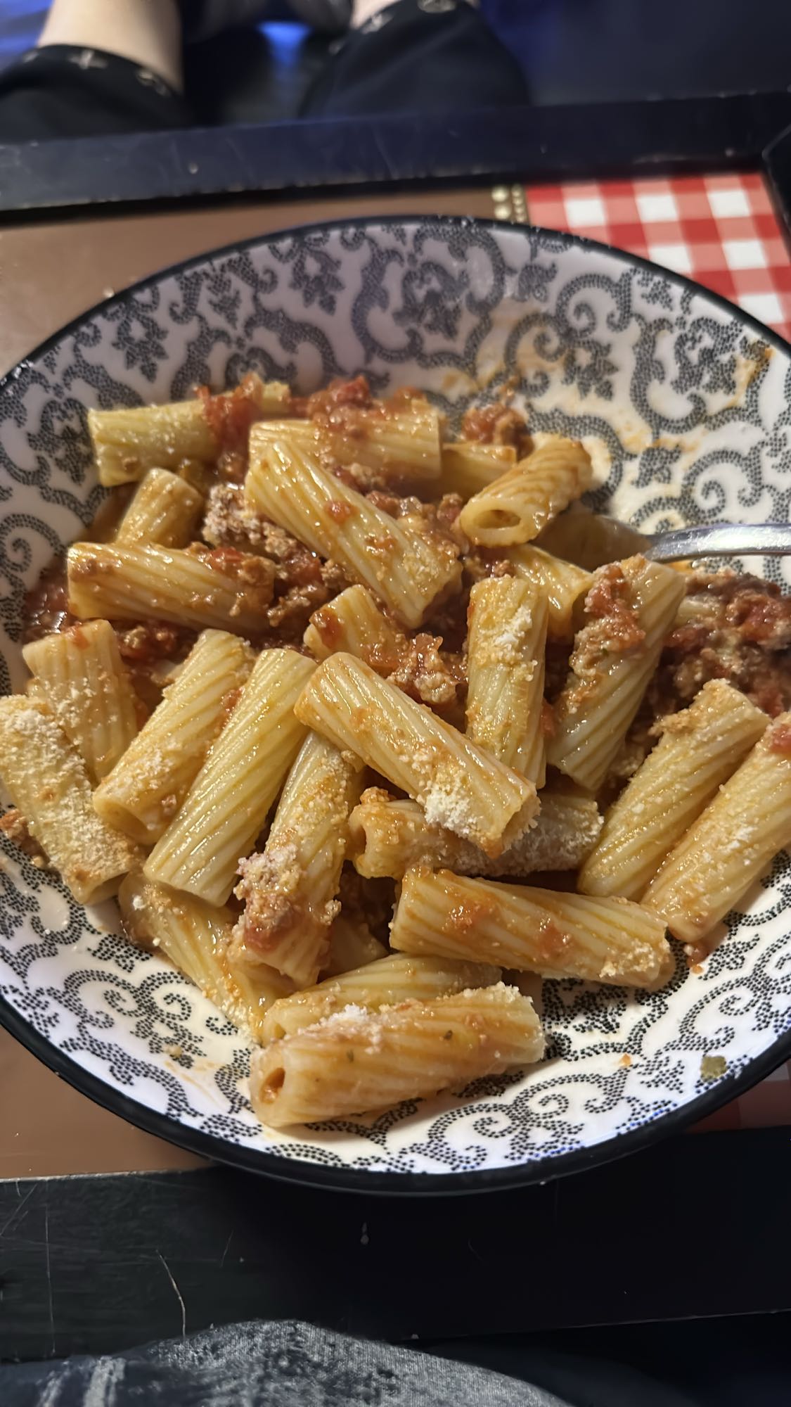 Rigatoni mit Fleischsauce