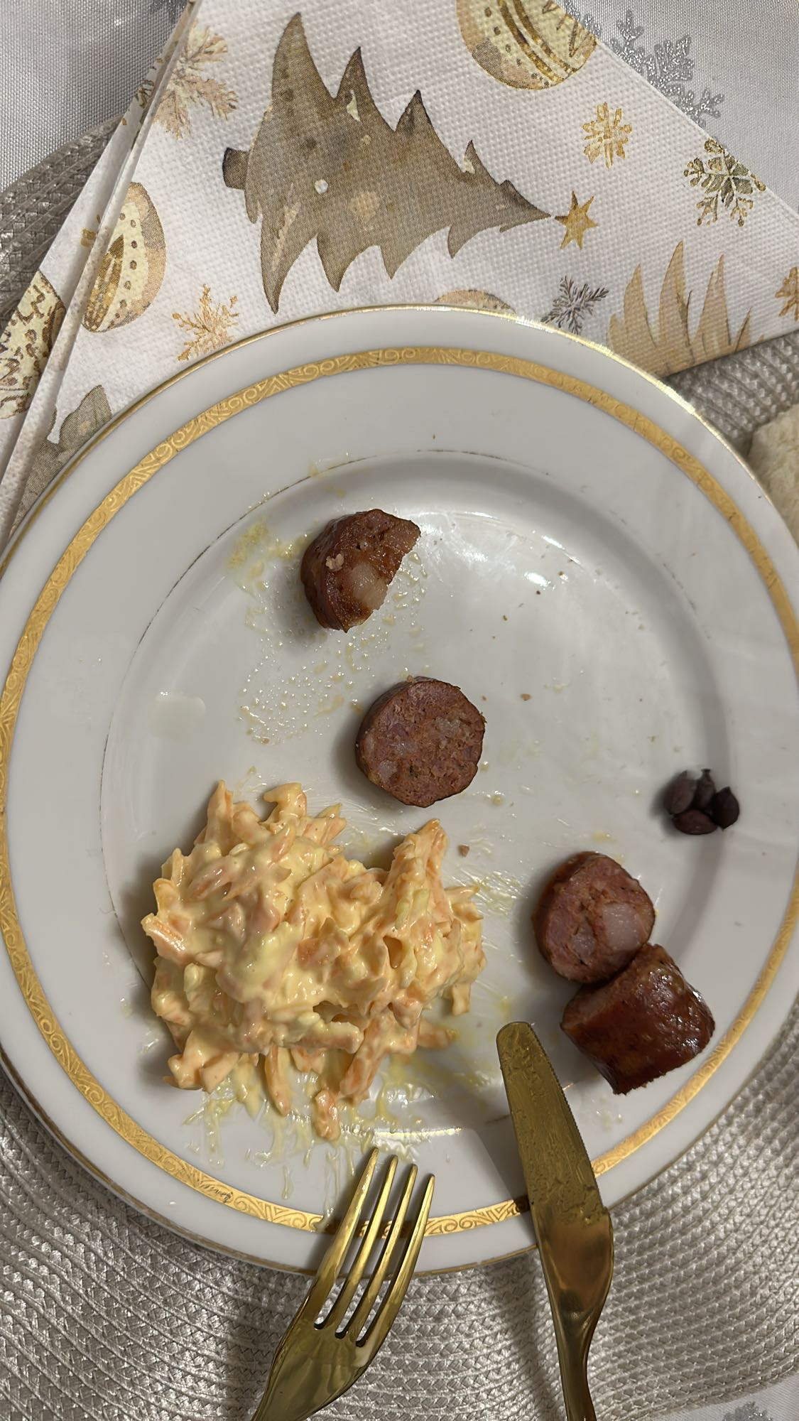 Sausage with carrot salad