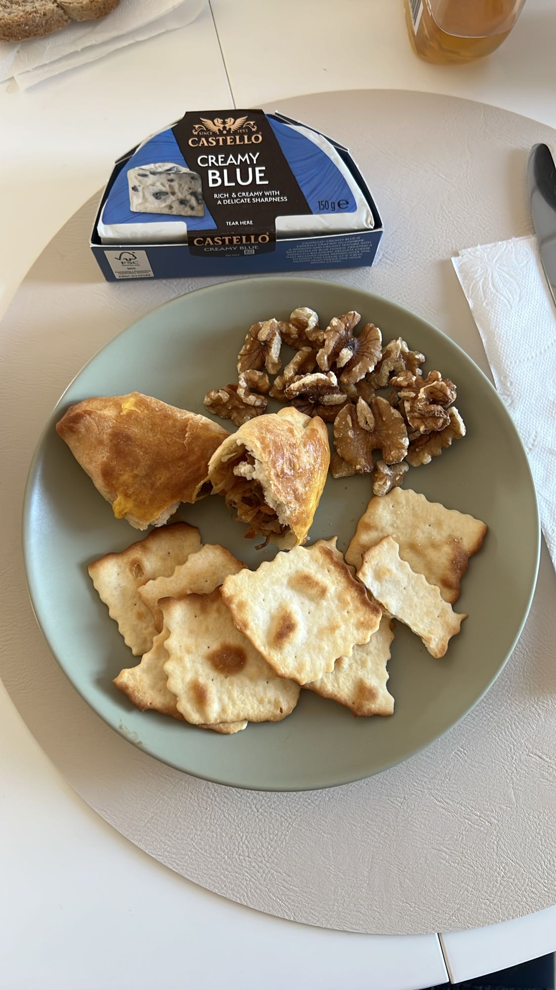 Blue cheese snack plate