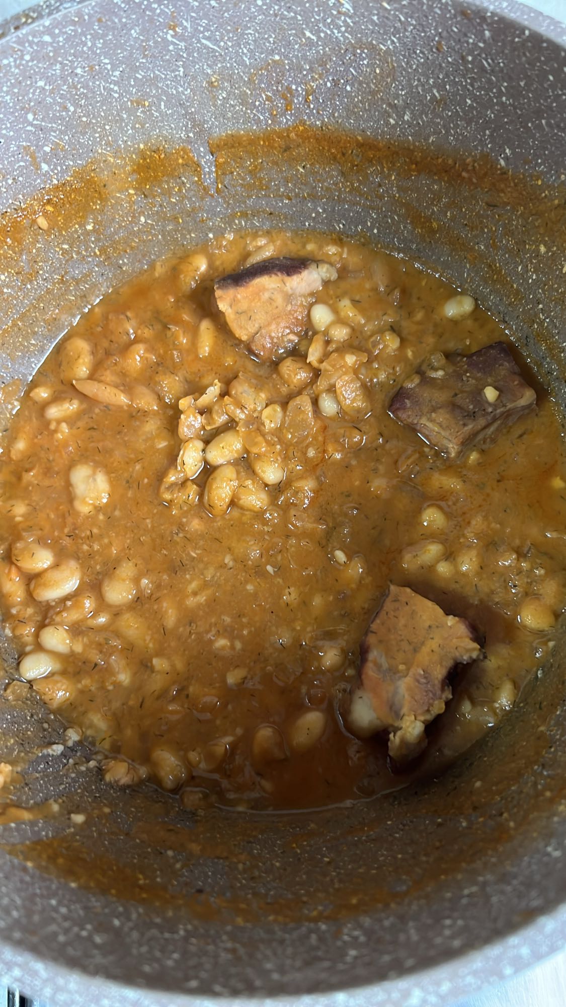 Fasole cu afumătură