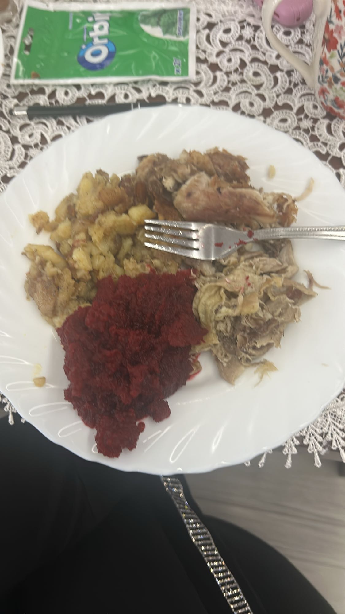 mięso z ziemniakami i burakami