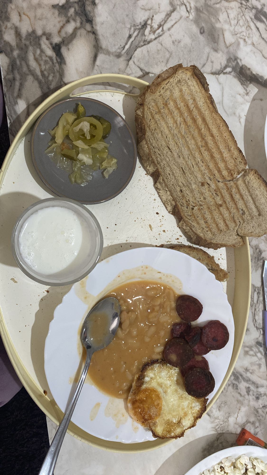 Egg, sausage, beans & bread