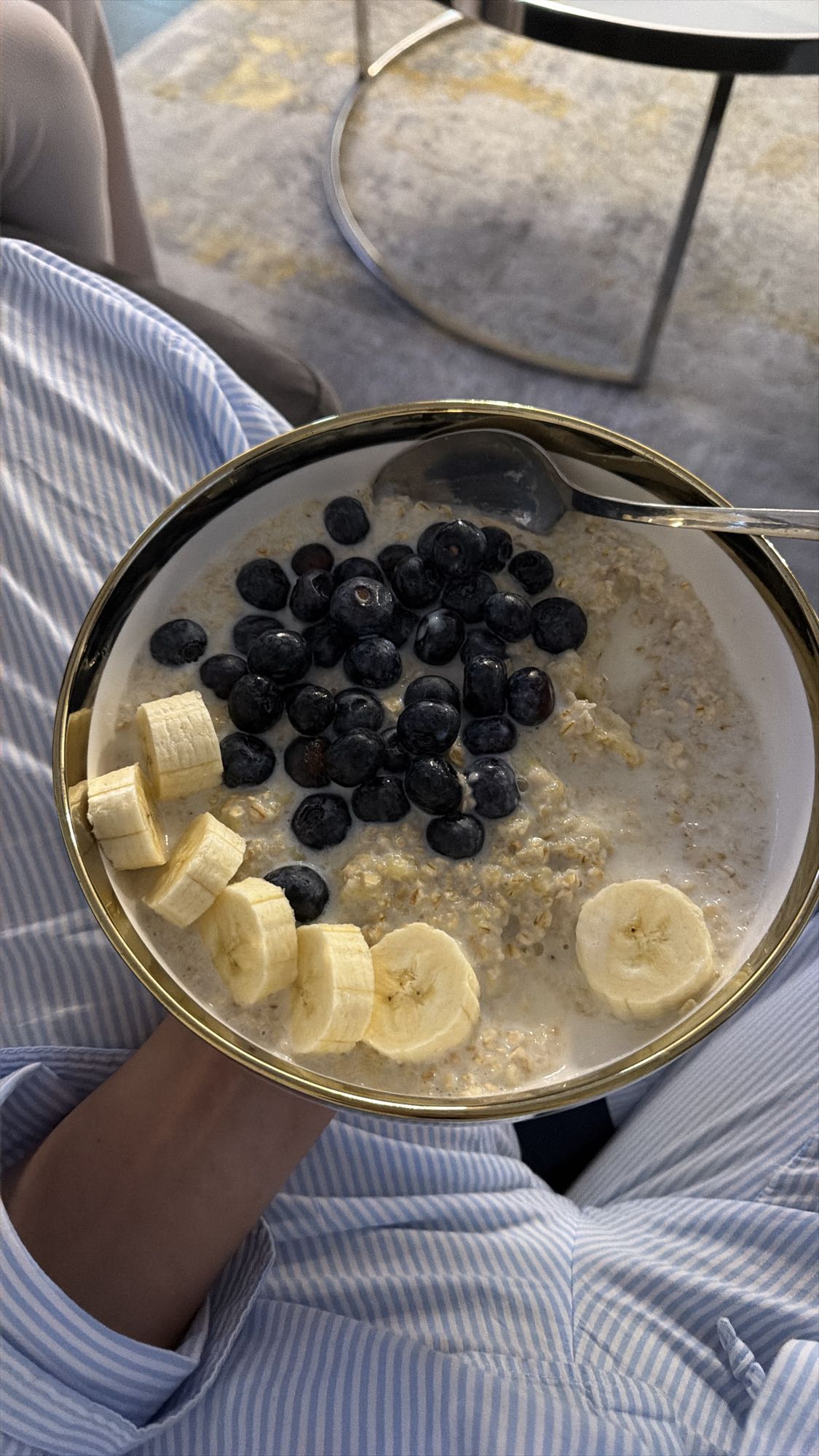 Oatmeal with Banana & Blueberry