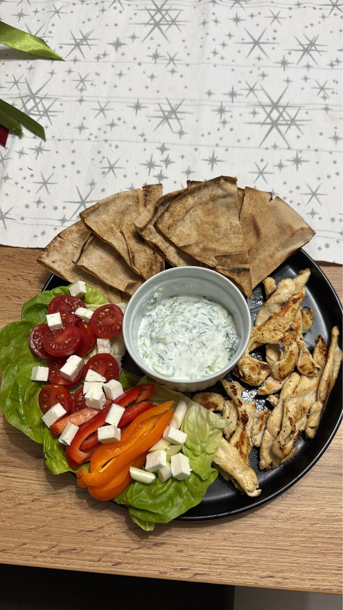 Platou grecesc cu pui