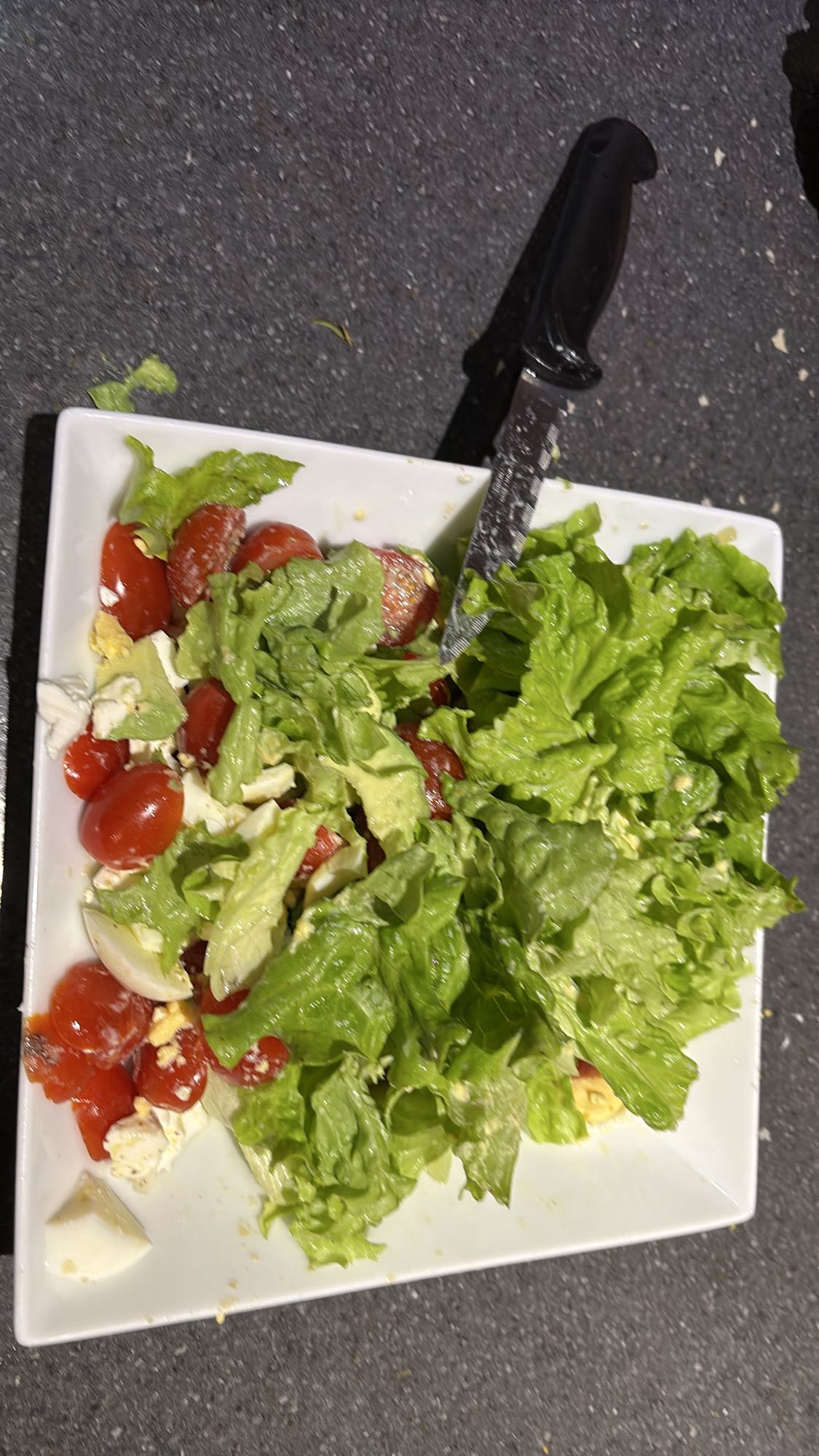 Salade verte œuf tomate avocat