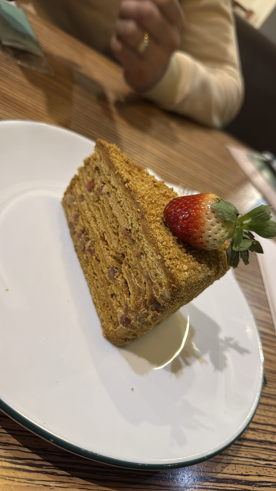 Honey layer cake slice