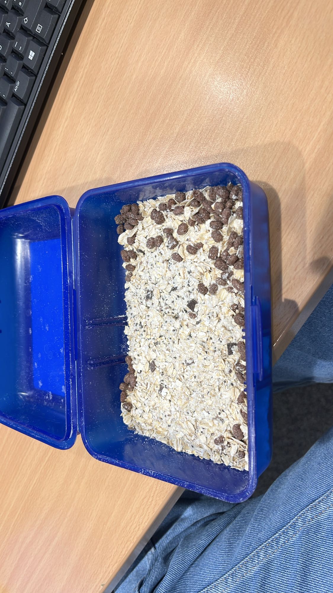 Oats with choco cereal