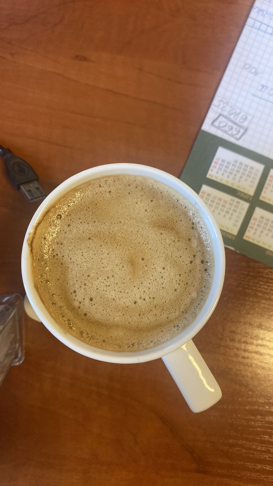 kawa czarna z pianką