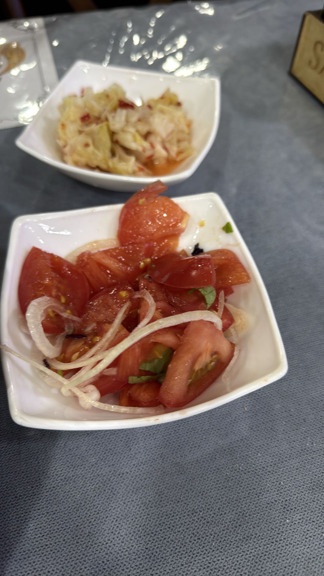 салат из помидоров и капусты