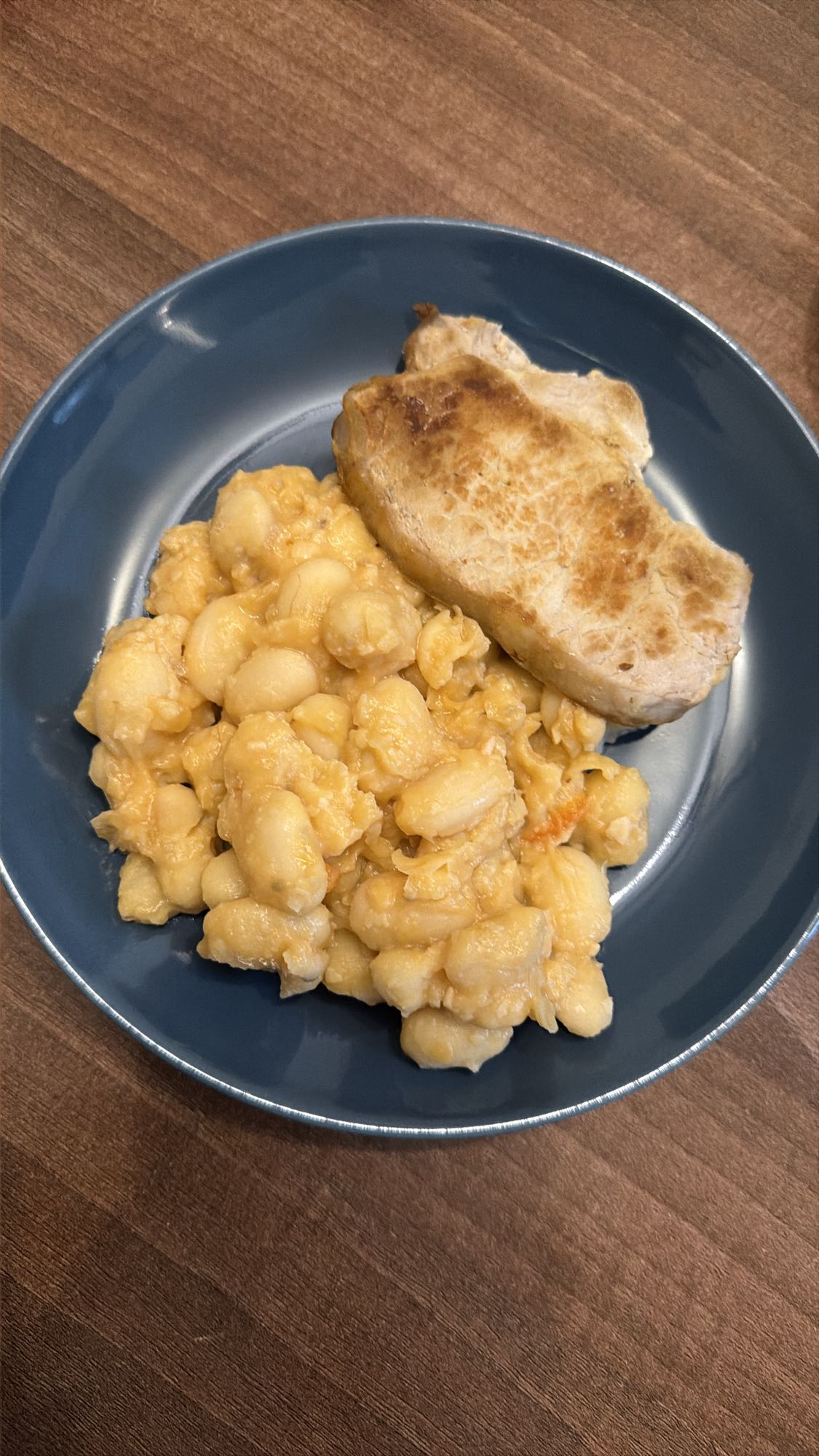 Fasole cu carne de porc