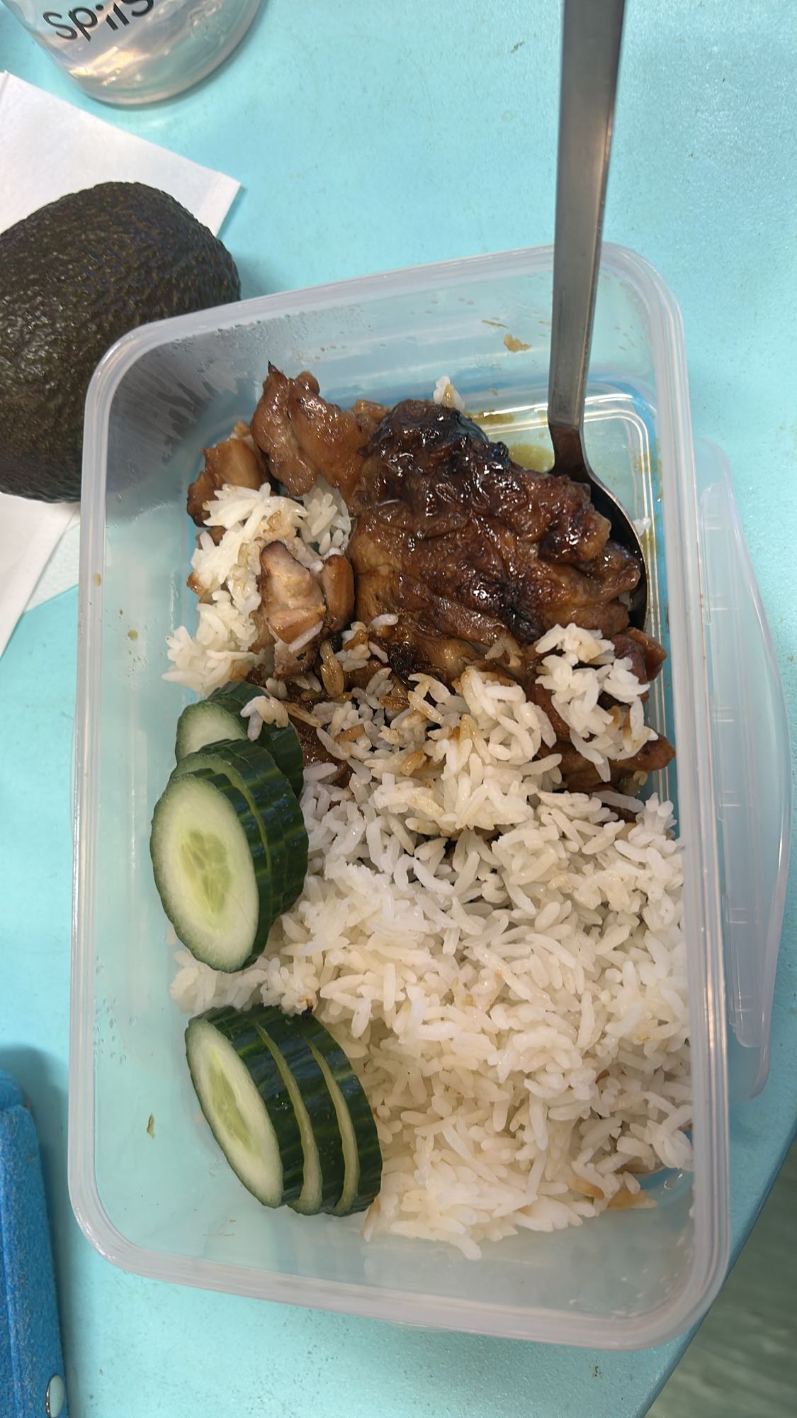 Kylling med ris og agurk