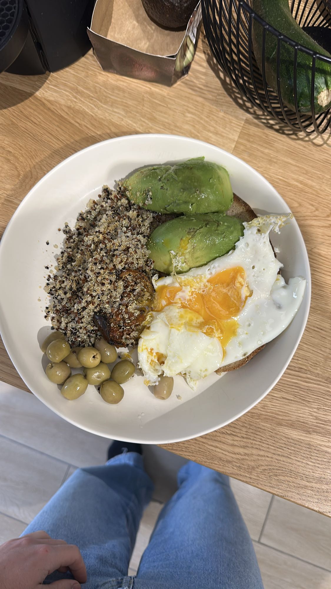 Bol quinoa avocat œuf
