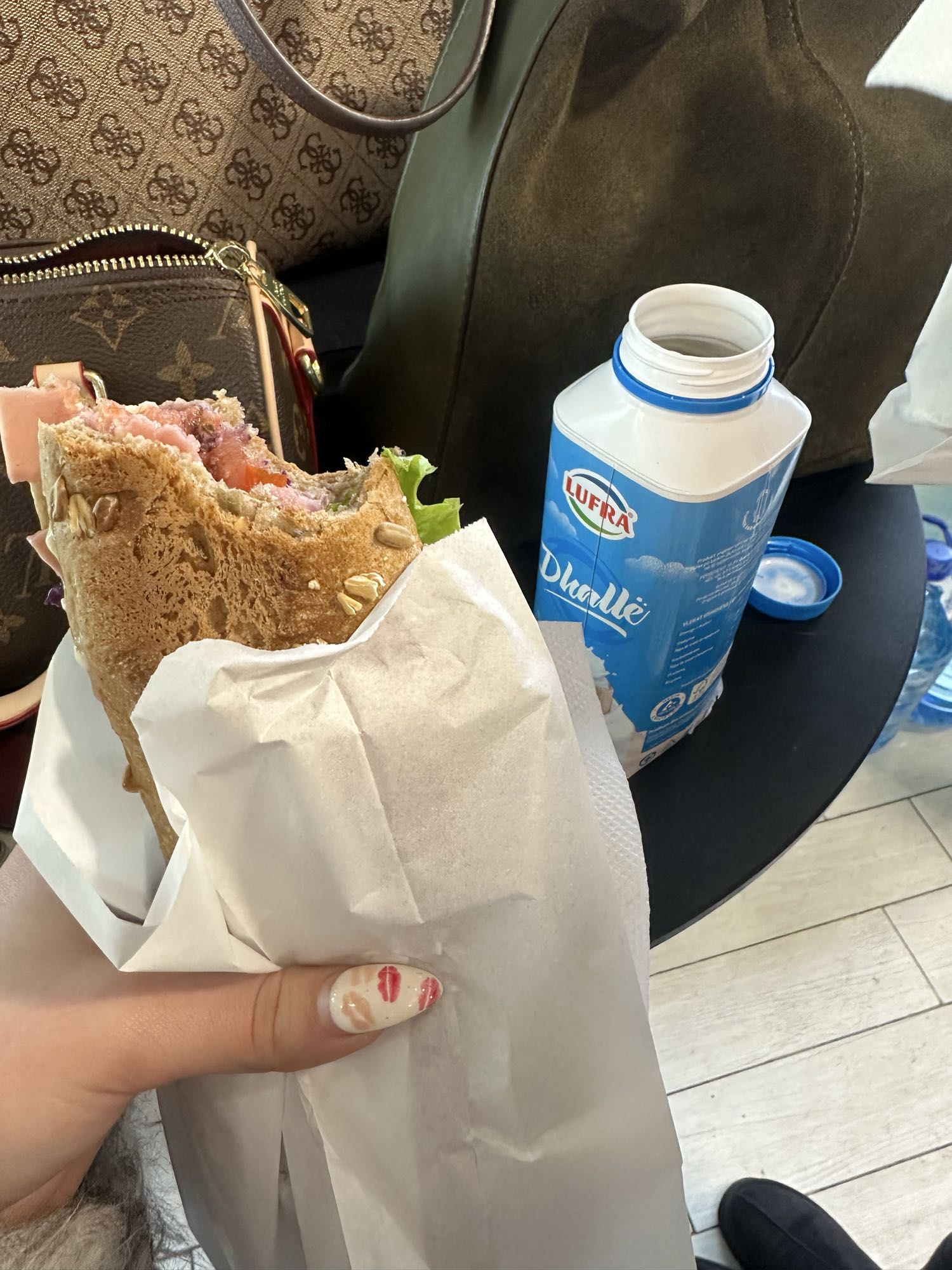 Sandwich and Buttermilk