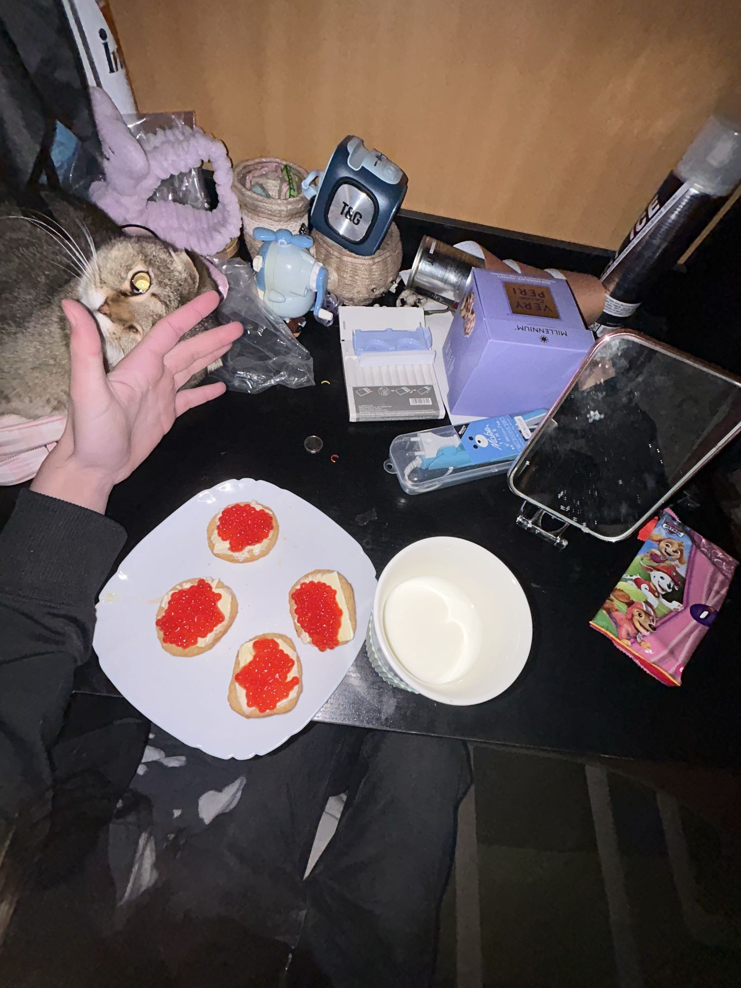 Бутерброды с икрой