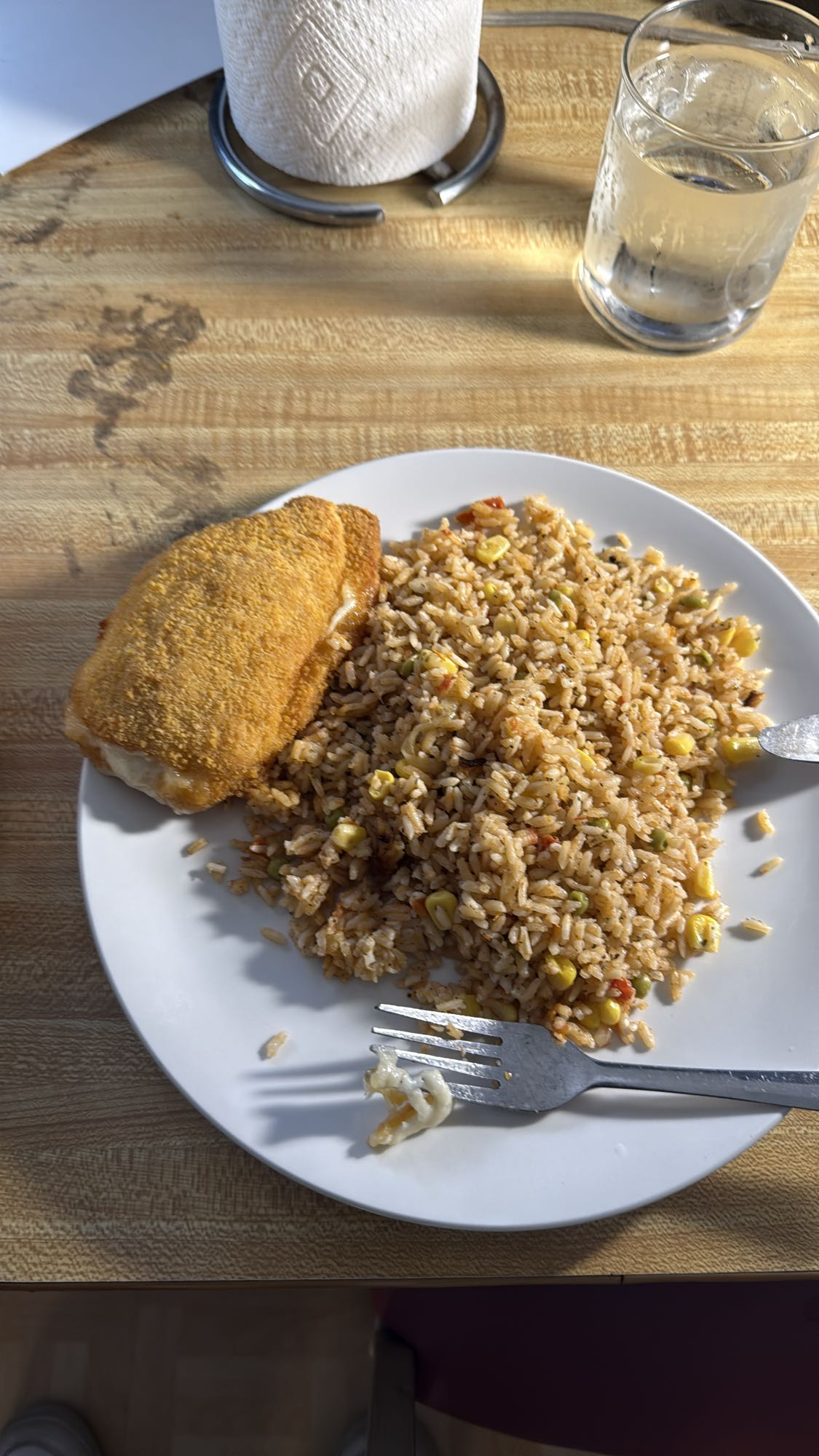 Poulet pané et riz sauté