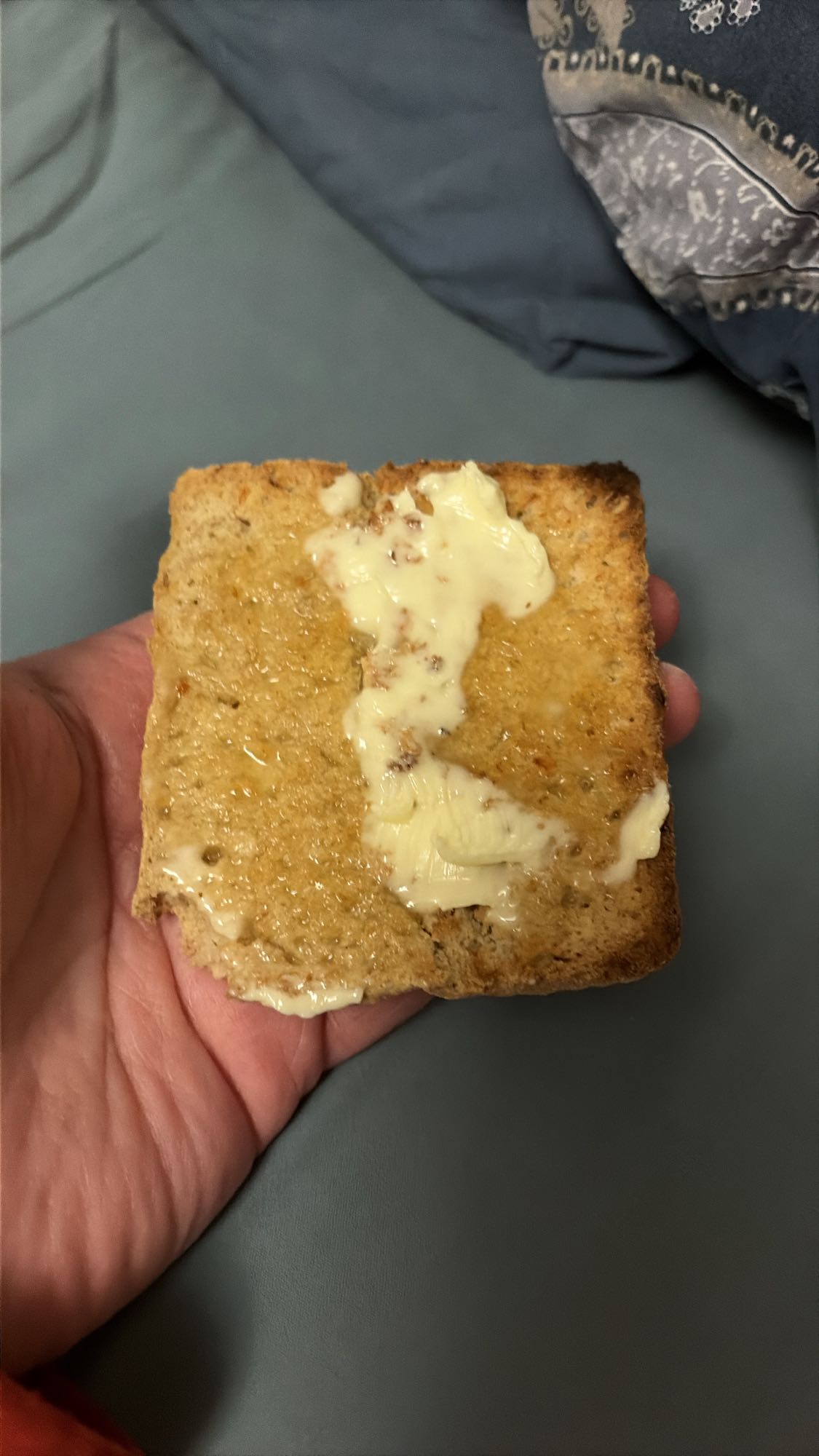 Rostat bröd med smör