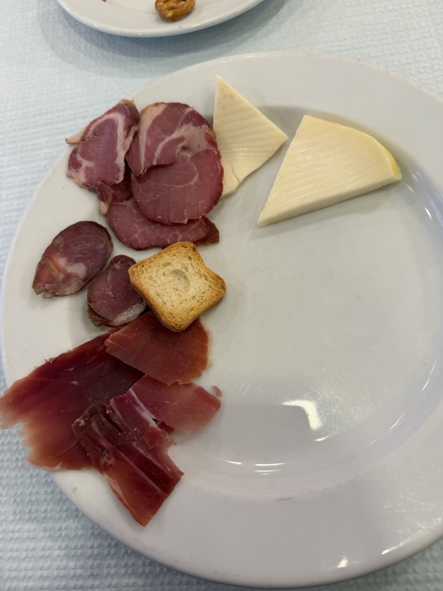 Tabla de embutidos y queso