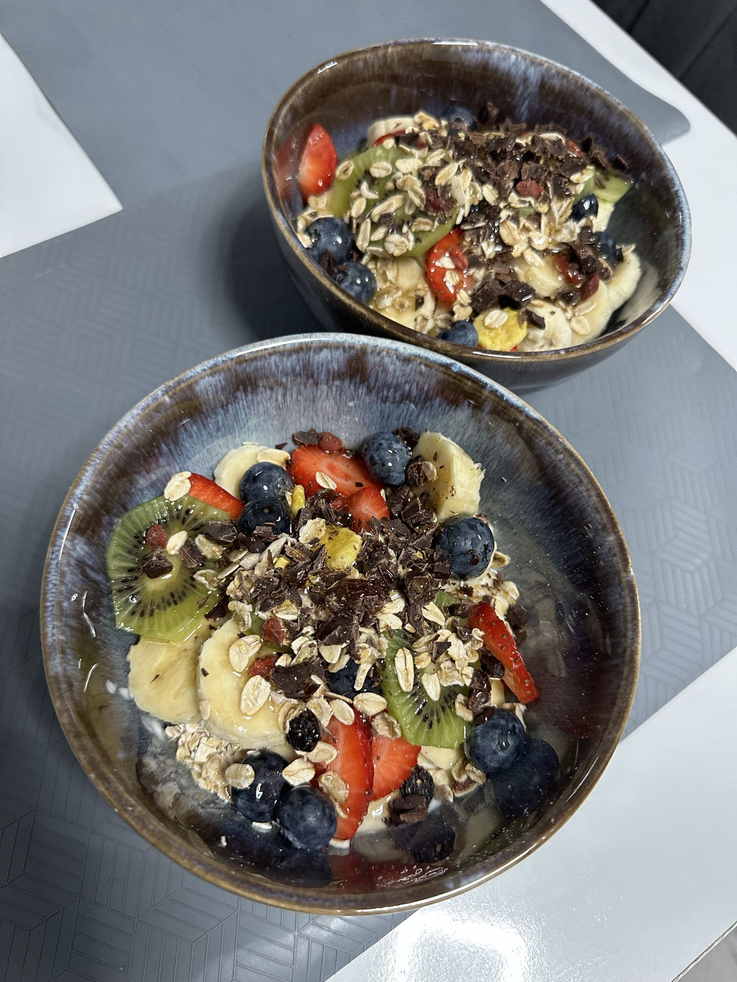 Mic dejun cu fructe și ovăz