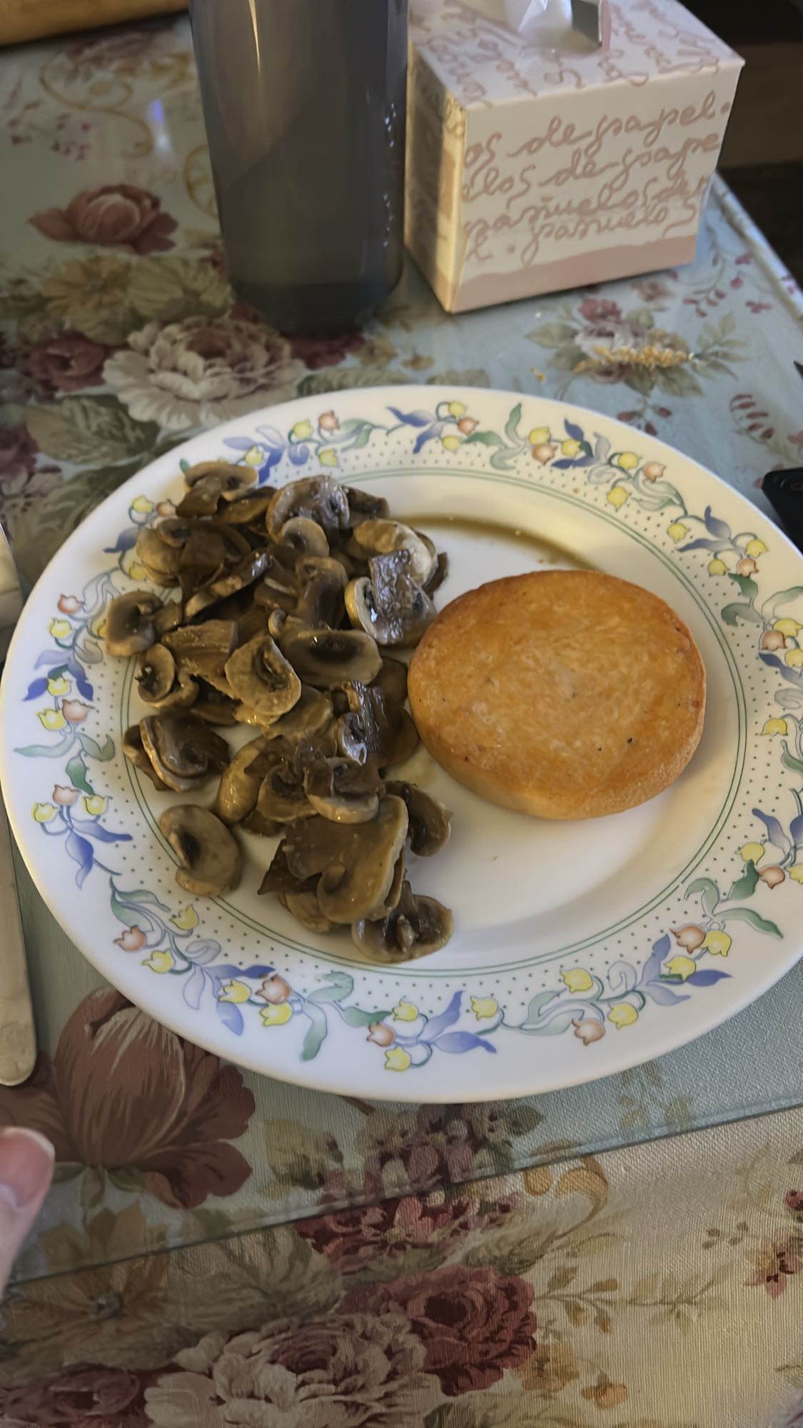 Champiñones y medallón