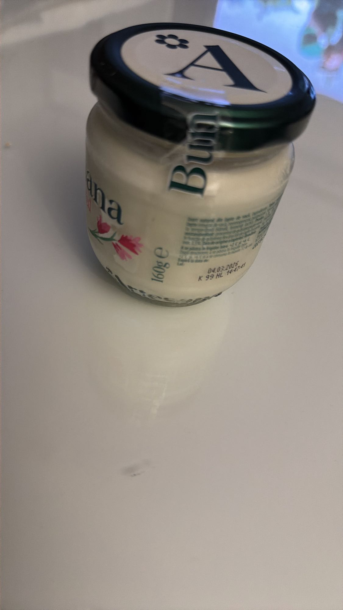 Iaurt simplu la borcan