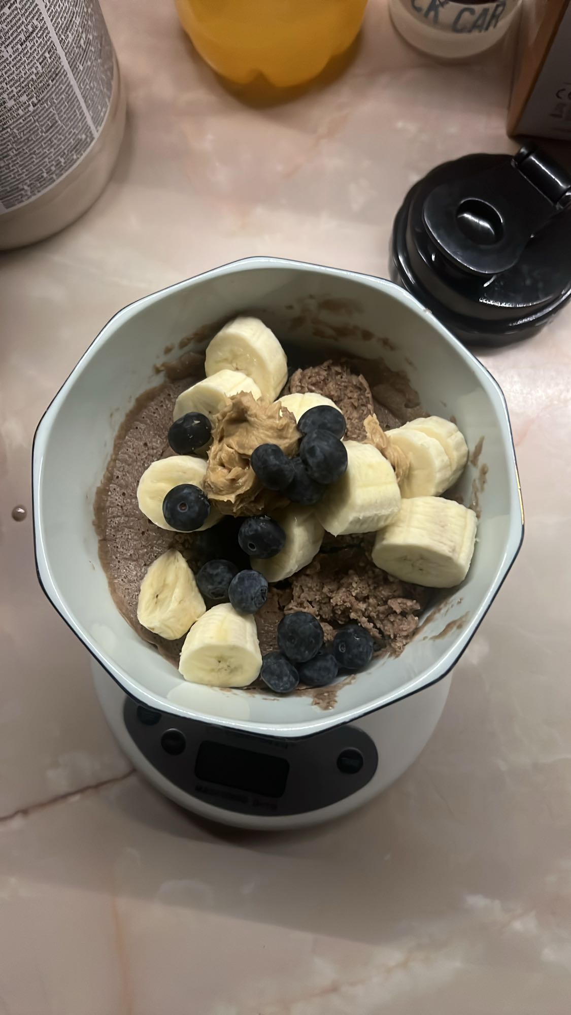 Mic dejun cu ovăz și fructe