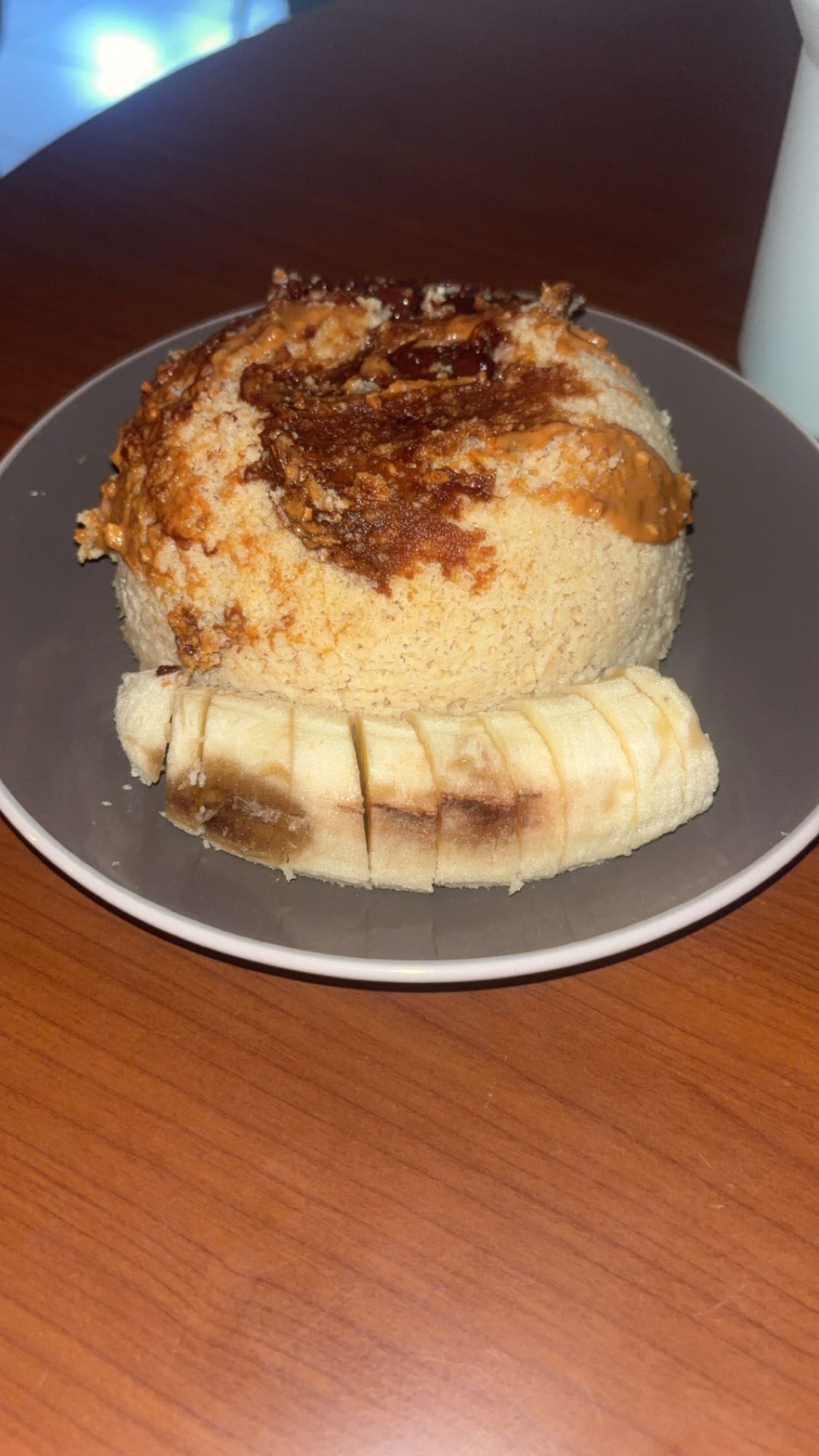 Gâteau semoule banane beurre cacahuète