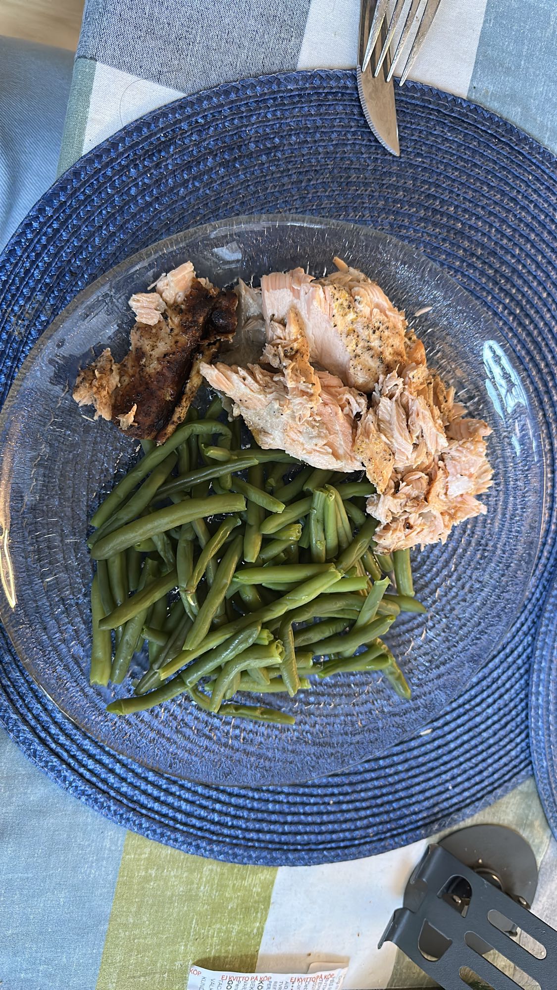 Lax med gröna bönor