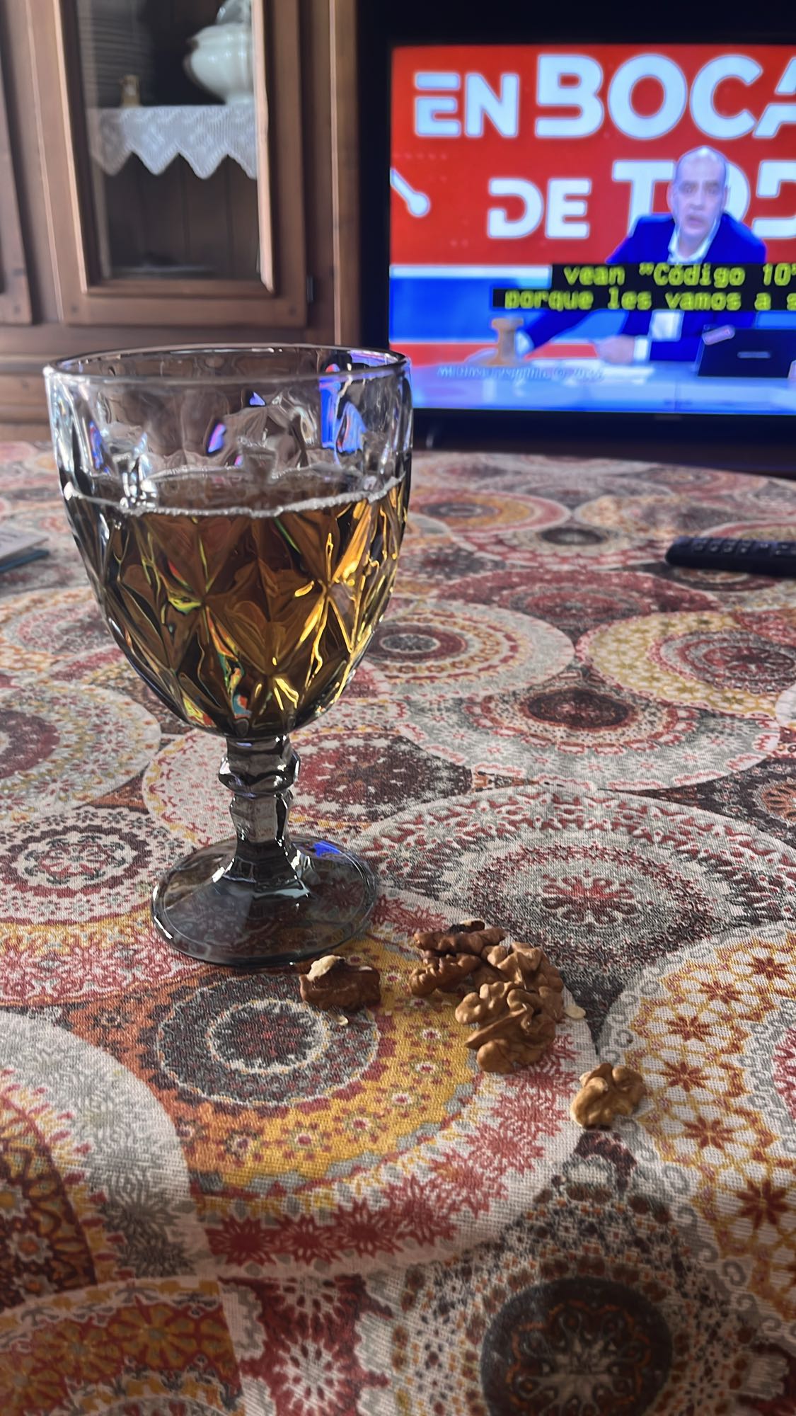 nueces y bebida