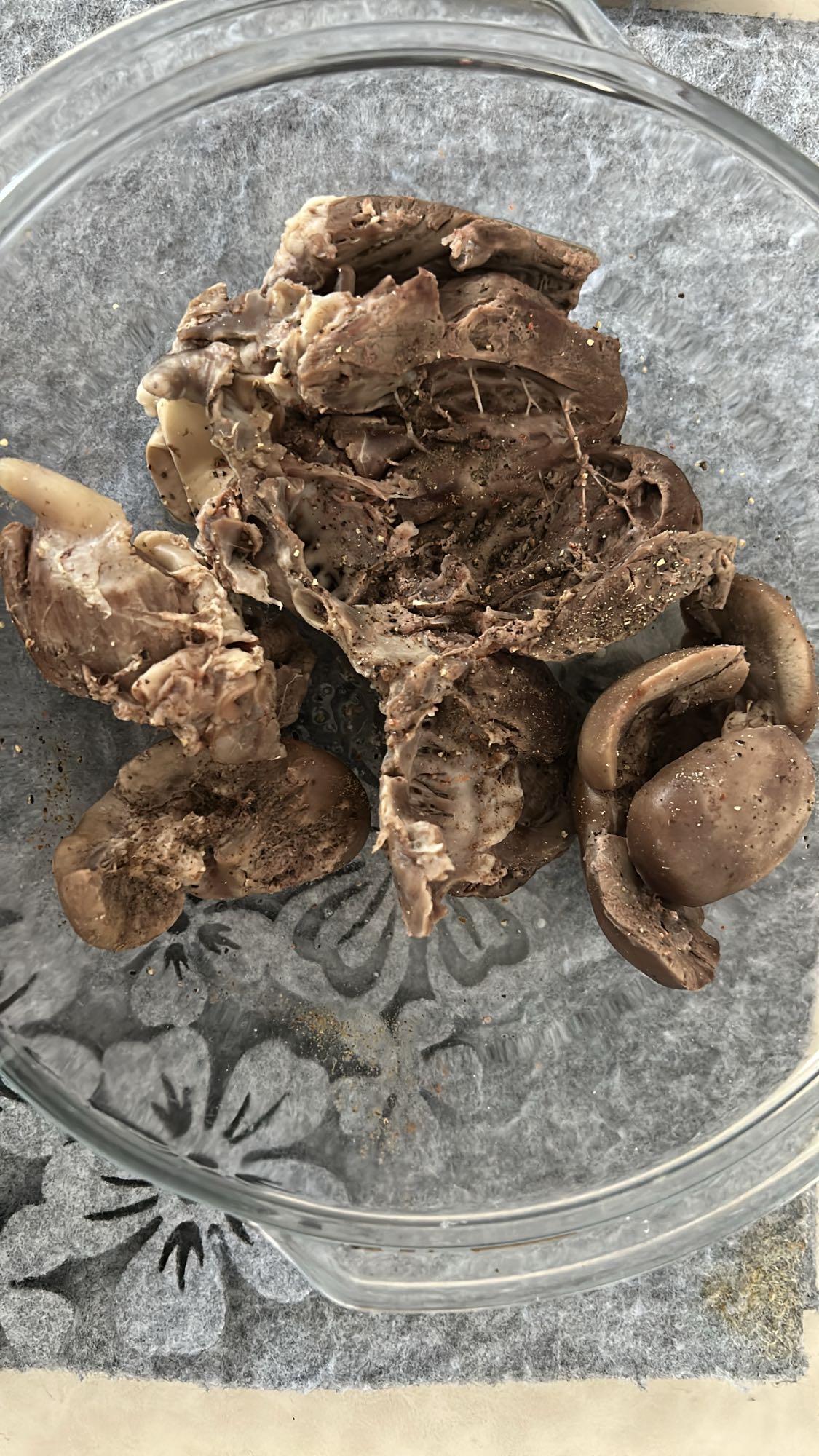 Lengua y riñón cocidos