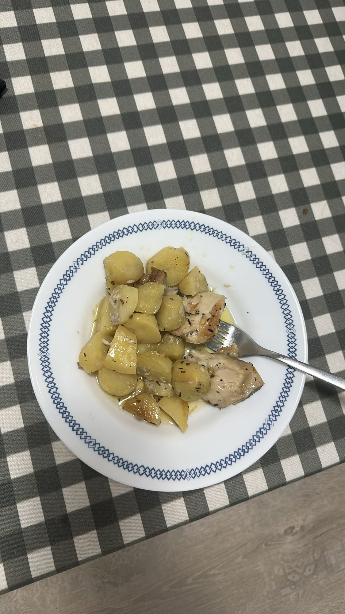 pollo con papas al horno
