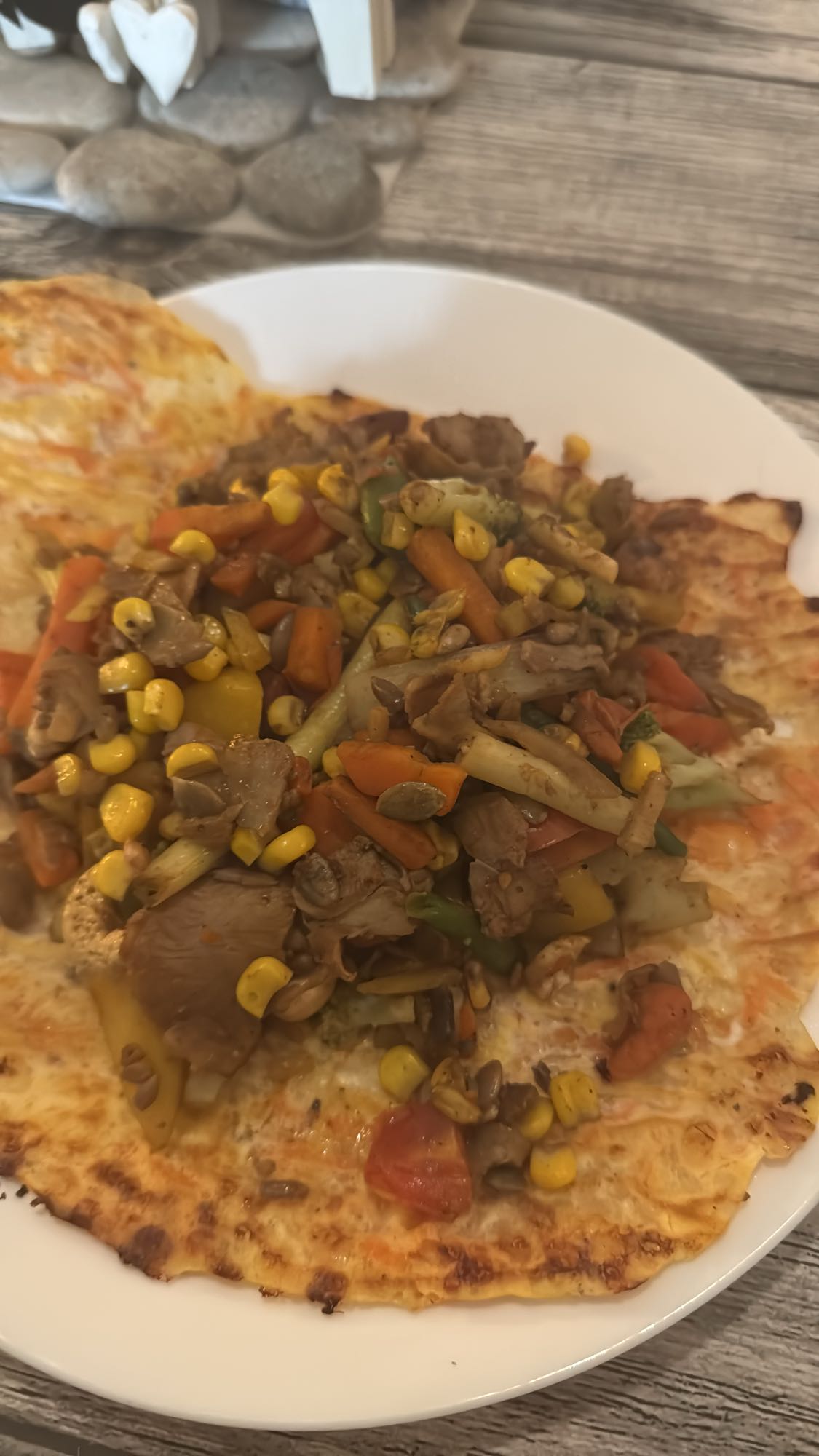 Grönsakspizza med svamp