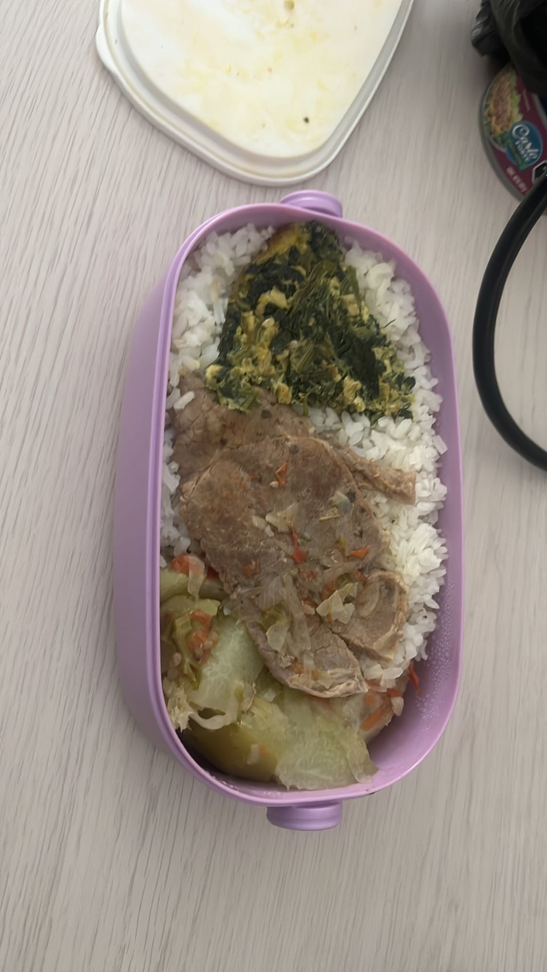 Arroz con carne y verduras