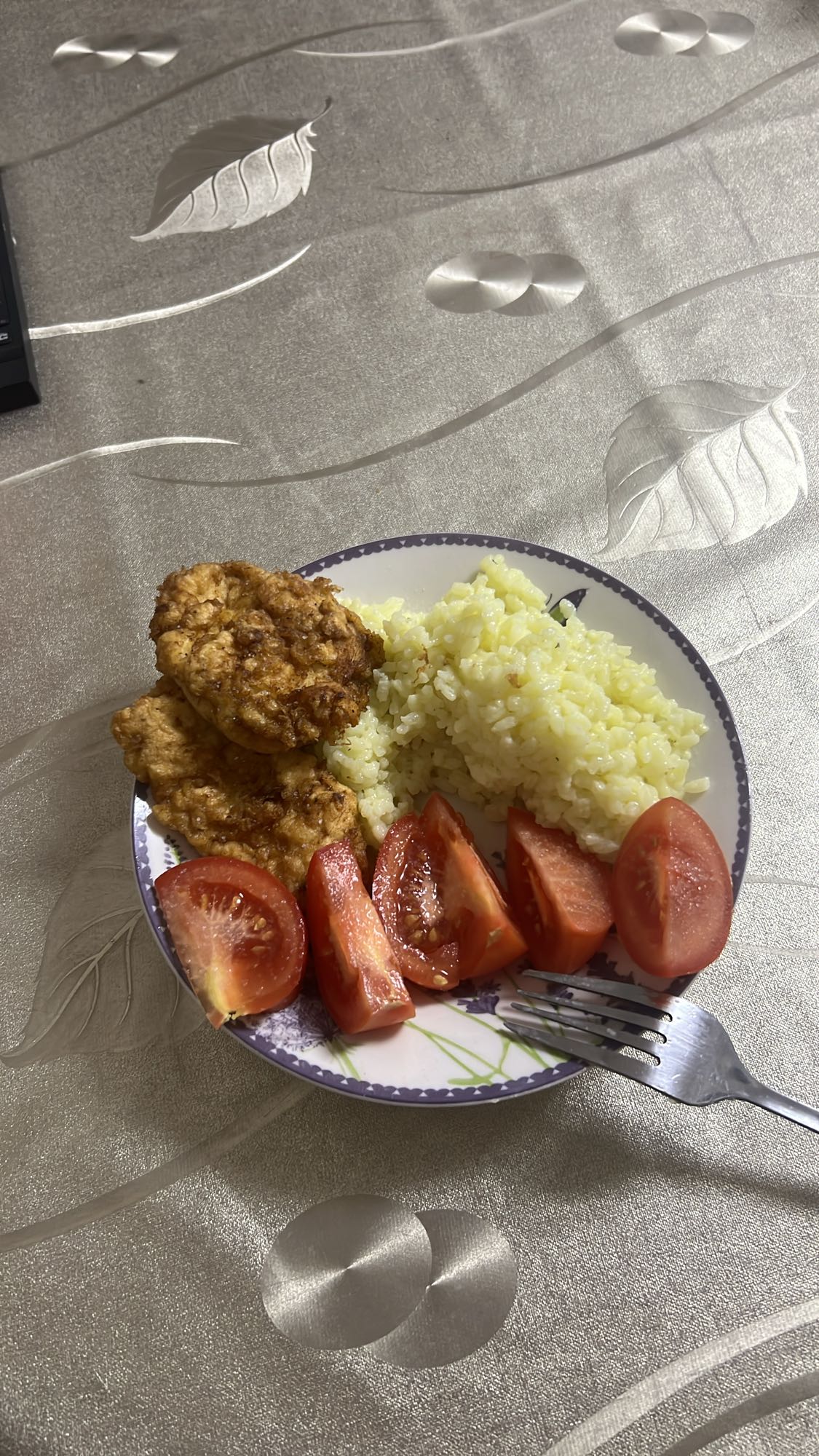 Pui cu orez și roșii