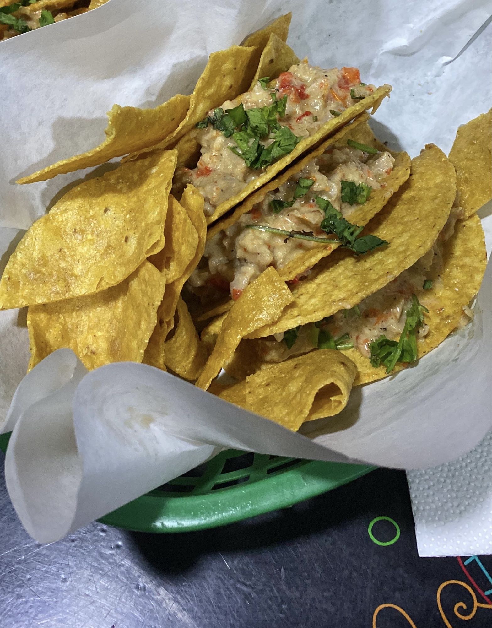 Tacos de pollo con totopos